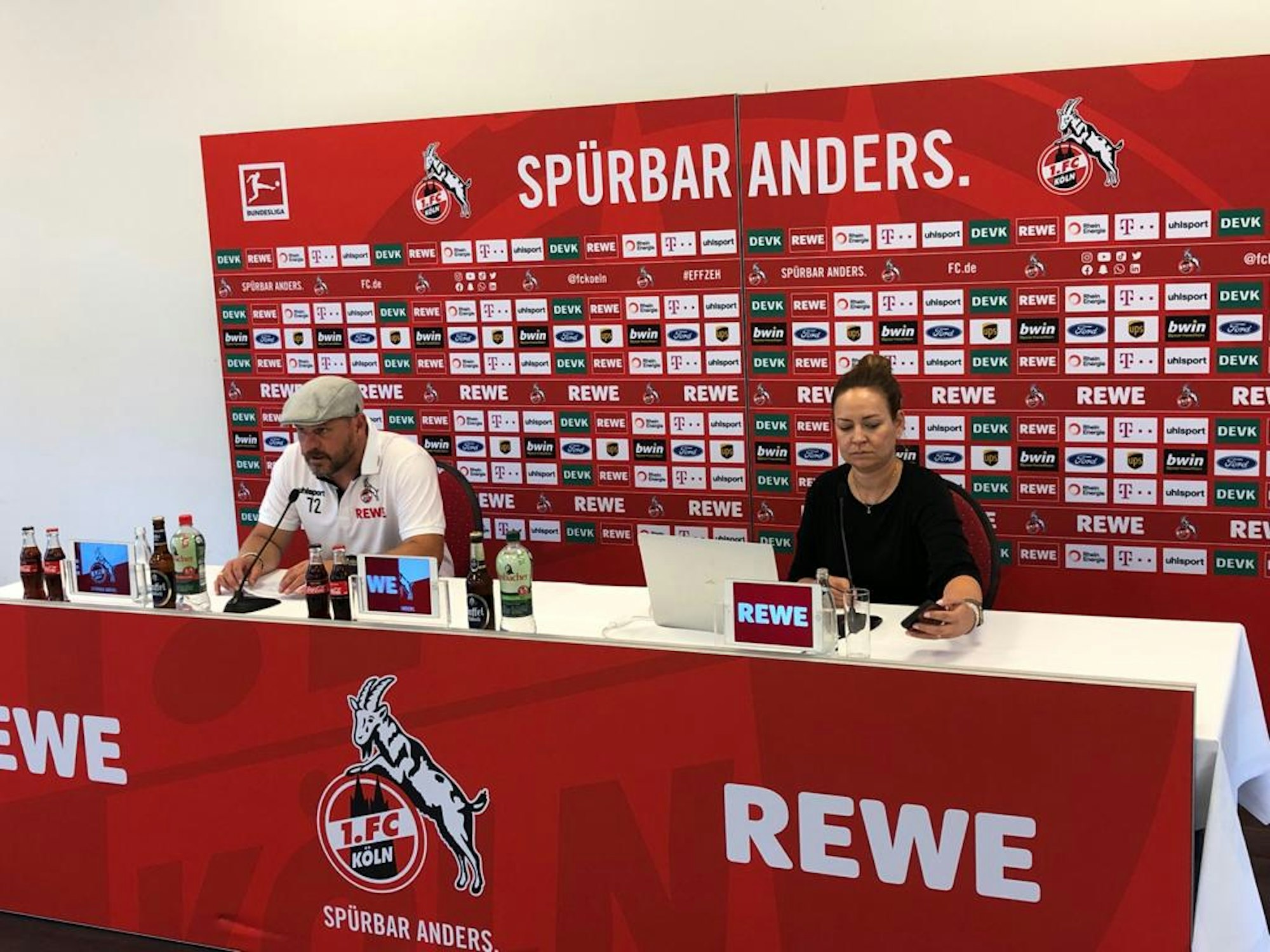 Pressekonferenz mit Steffen Baumgart am Geißbockheim.
