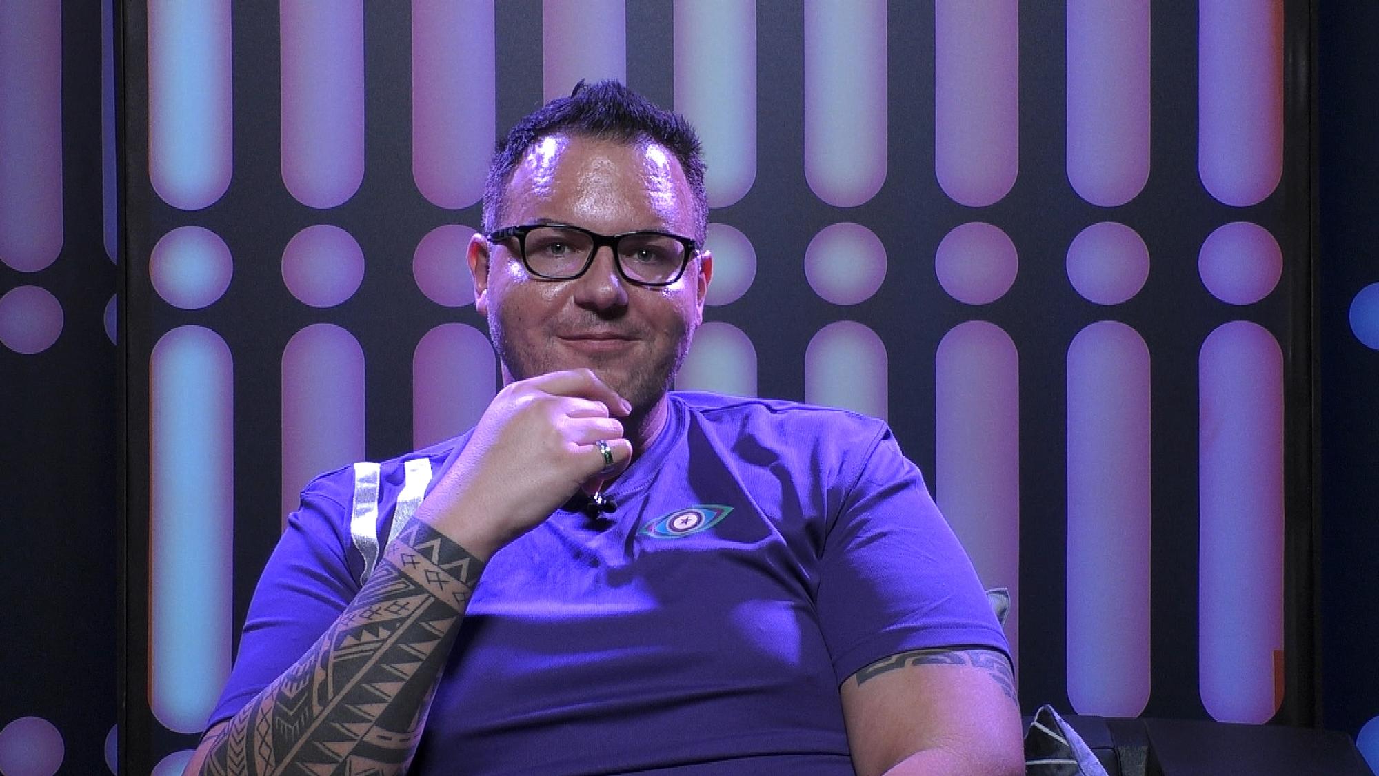Promi Big Brother 2021, Daniel Kreibich im Sprechzimmer