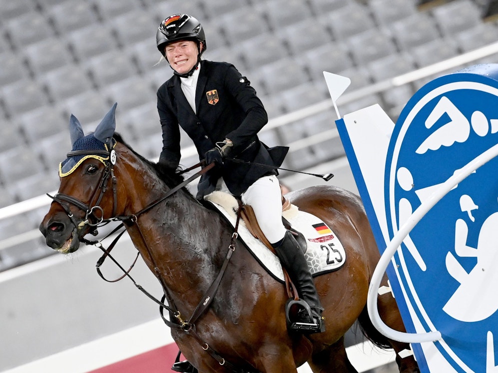Das Pferd Saint Boy mit Reiterin Annika Schleu aus Deutschland.
Annika Schleu kamen beim Springreiten im Modernen Fünfkampf die Tränen.
