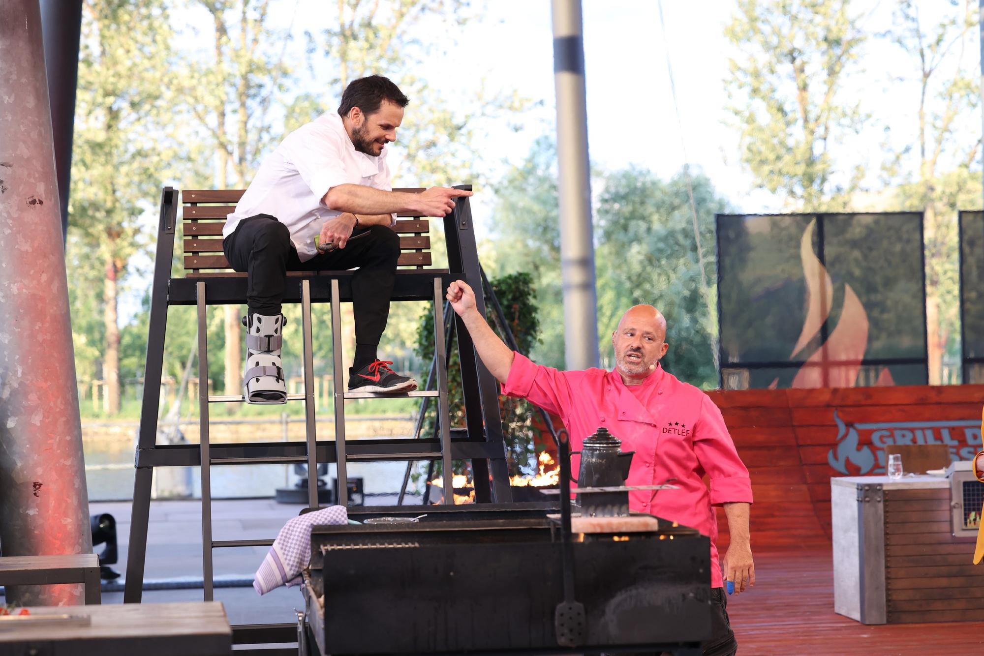 Grill den Henssler-Sommerspecial vom 8.8.2021. Steffen Henssler hat eine Fußverletzung, Detlef Steves springt für ihn ein