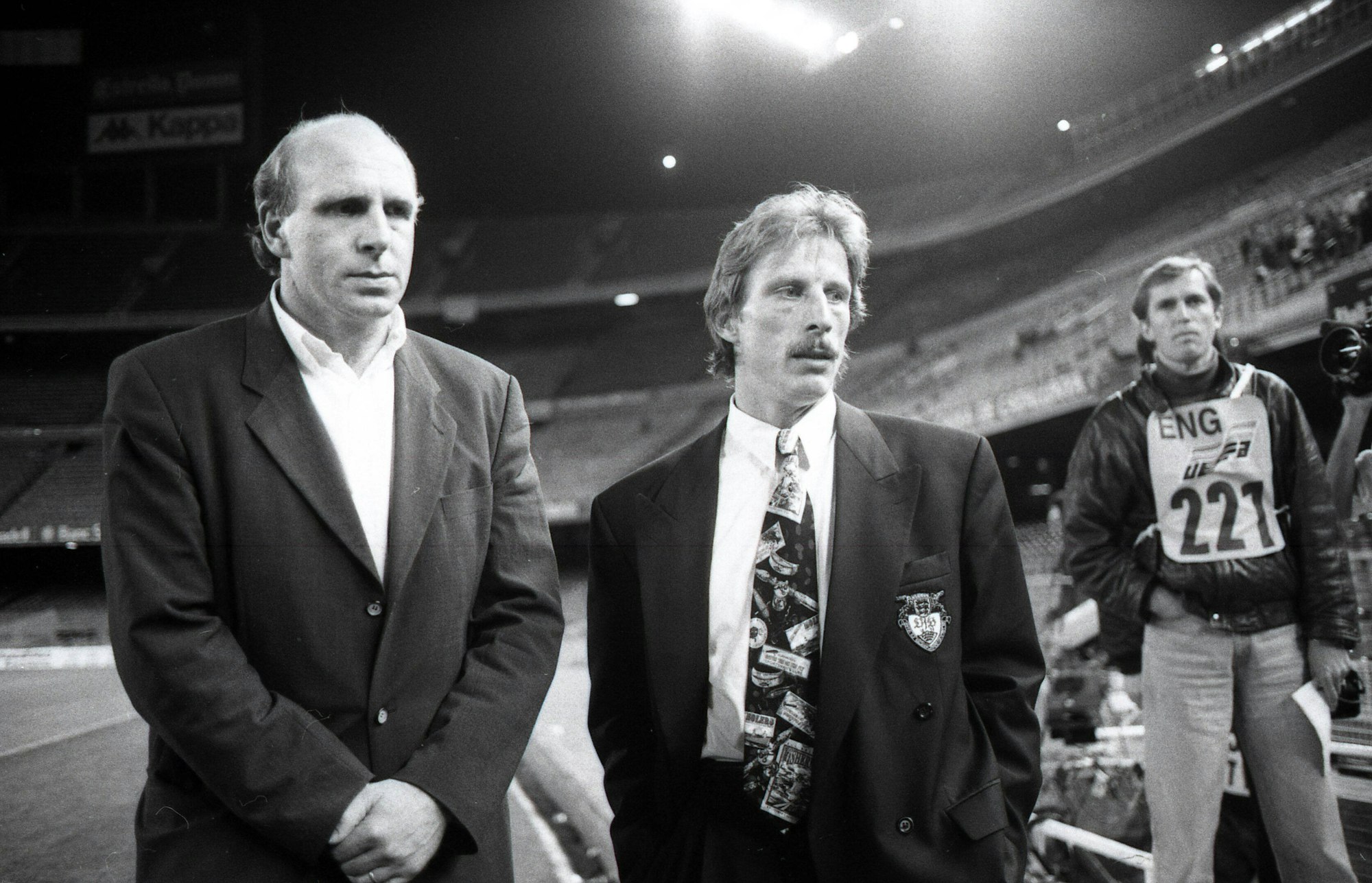 Die Stuttgarter Verantwortlichen Dieter Hoeneß und Christoph Daum im Camp Nou in Barcelona.