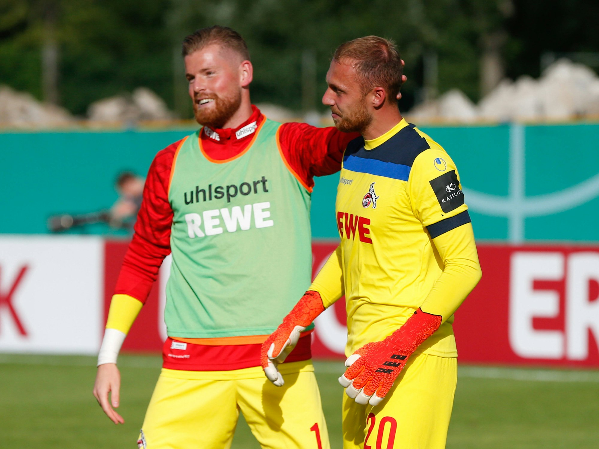 Timo Horn und Marvin Schwäbe beim DFB-Pokal-Spiel Carl Zeiss Jena gegen 1. FC Köln