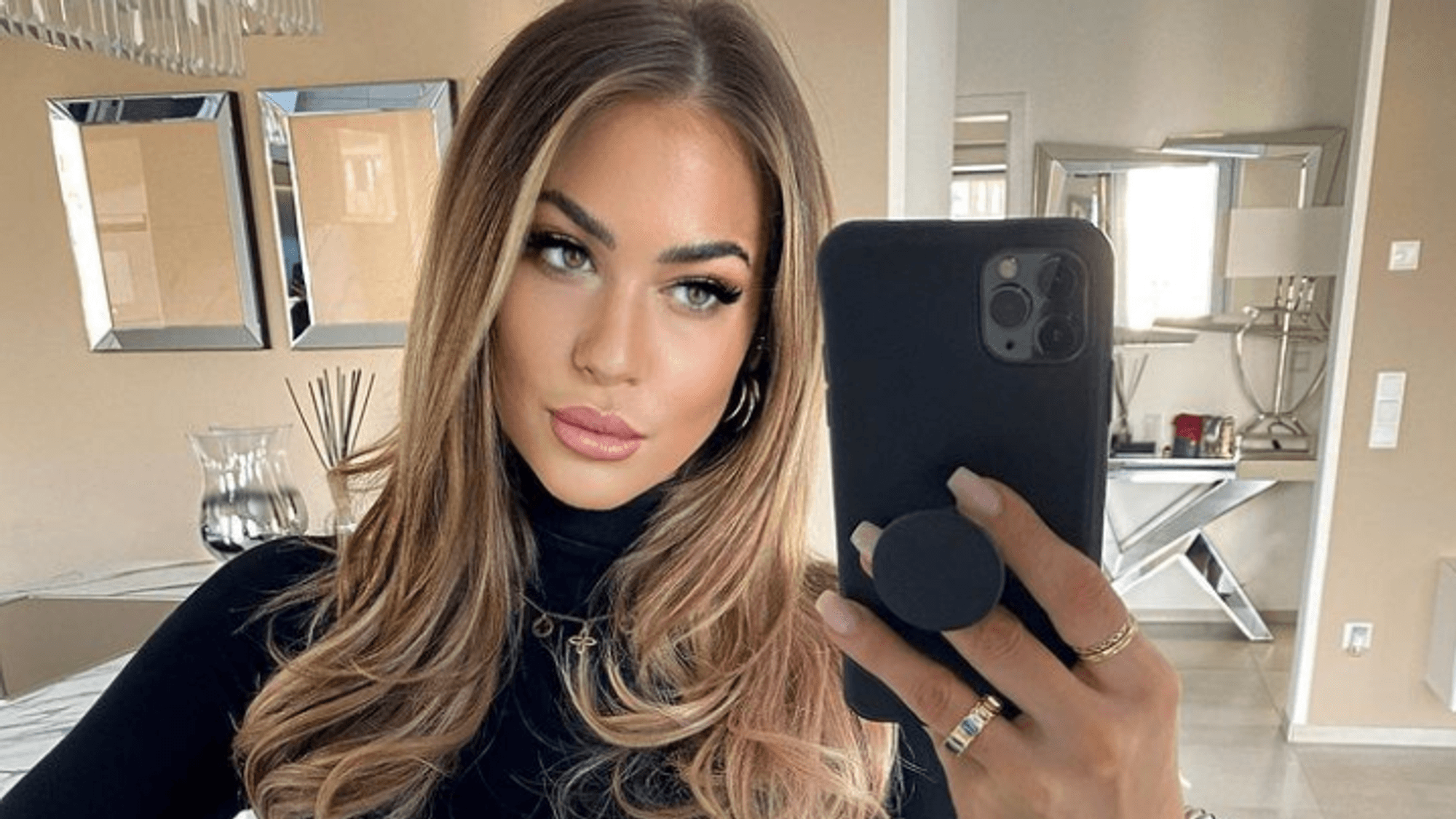 Jessica Paszka teilt viele Eindrücke mit ihren Instagram-Fans. Nun überrascht sie diese mit einem Oben-ohne-Foto