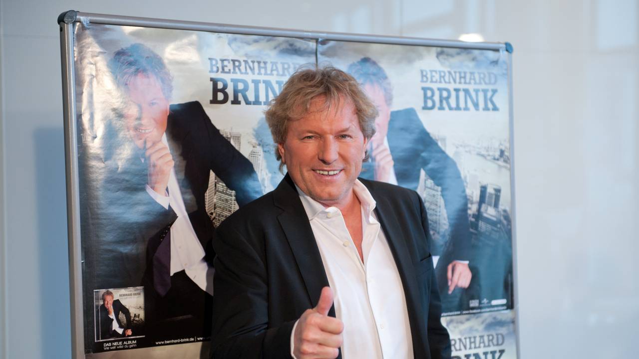 Beim Essen wurde Schlagerstar Bernhard Brink, hier bei einem Videodreh, plötzlich zum Lebensretter.