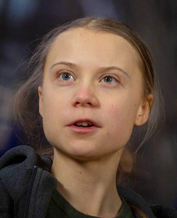 Greta Thunberg, schwedische Klimaaktivistin, spricht zu Journalisten, als sie zu einer Sitzung des Umweltrates im Gebäude des Europäischen Rates in Brüssel eintrifft.