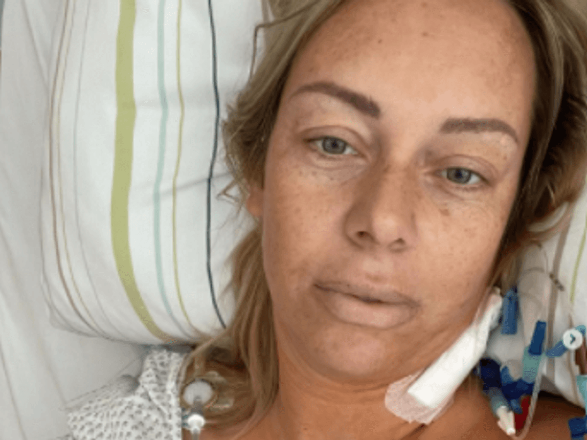 „Goodybe Deutschland“-Star Julia Holz meldet sich kurz nach der Krebs-OP bei ihren Fans aus dem Krankenhausbett.