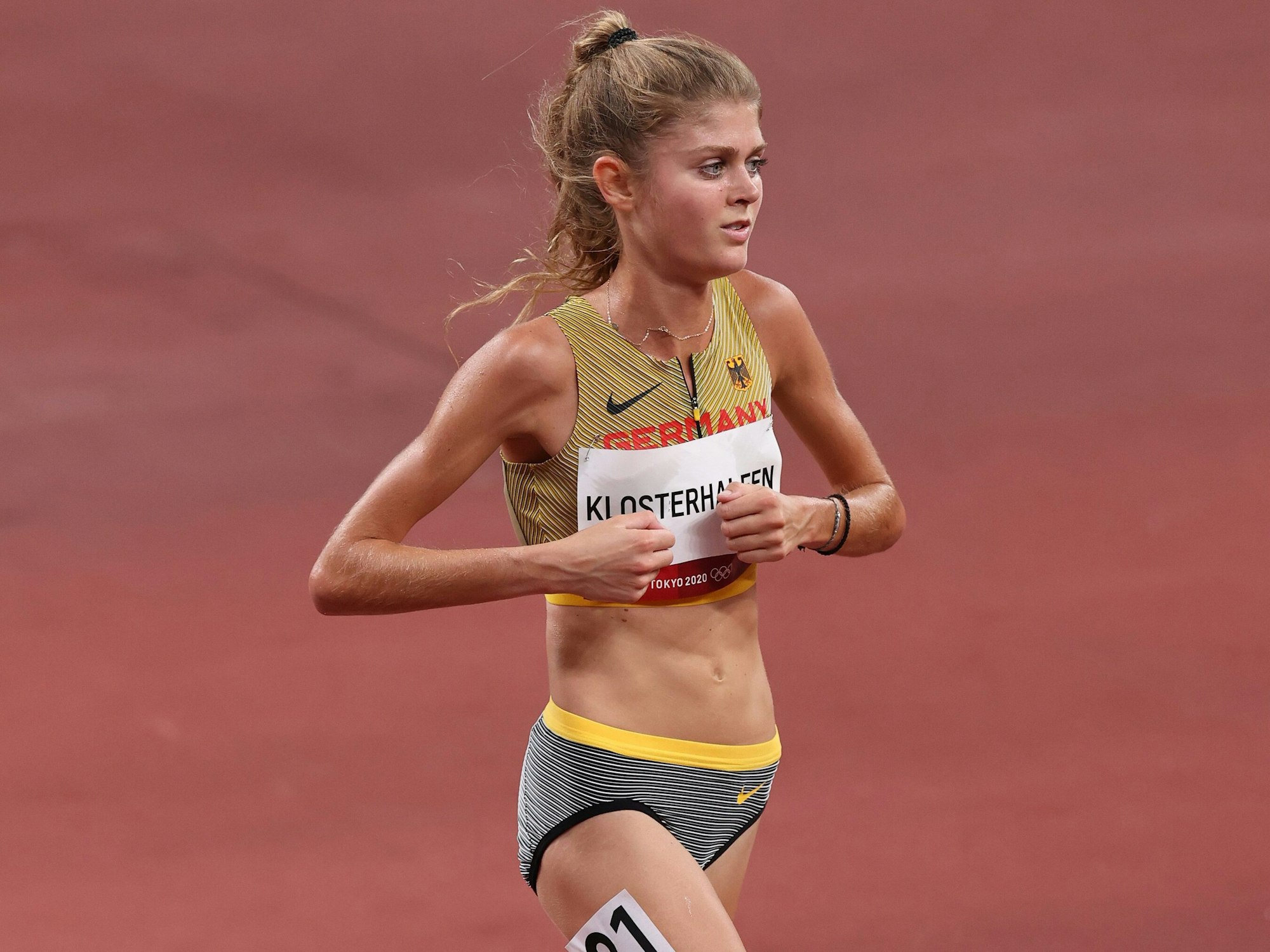 Konstanze Klosterhalfen sorgt aufgrund ihres Gewichts für eine Magersuchtdebatte im Spitzensport.