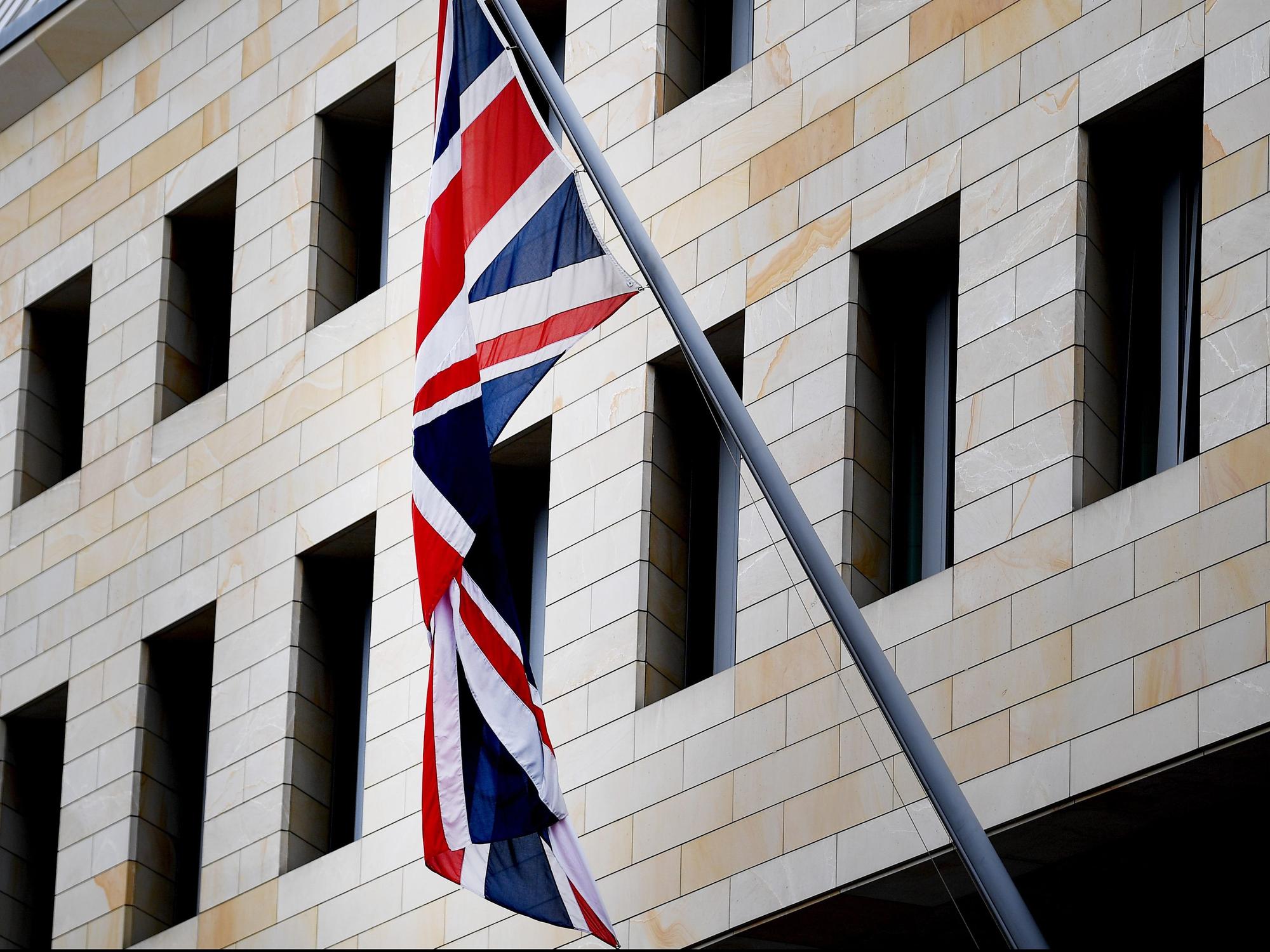 Spionage in der britischen Botschaft in Berlin (hier ein Bild von 2019)? Ein Mann wurde jetzt festgenommen, weil er den Russen Infos beschafft haben soll.