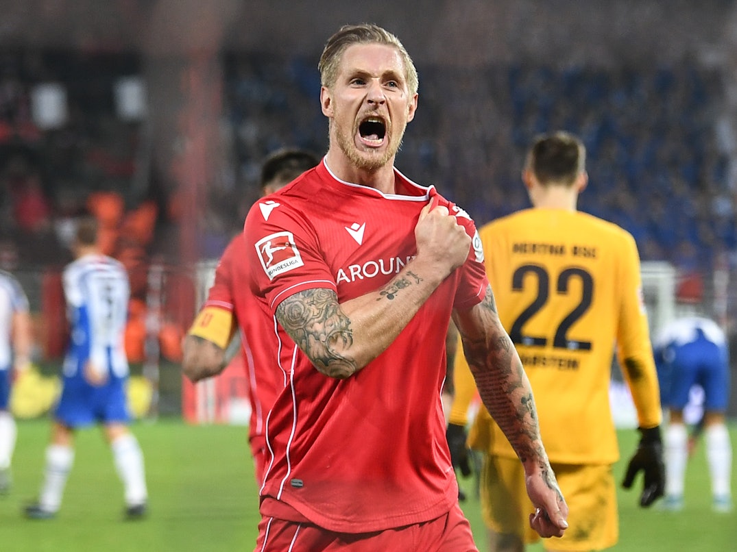 Union Berlins Torschütze Sebastian Polter freut sich über seinen Treffer gegen Hertha BSC.