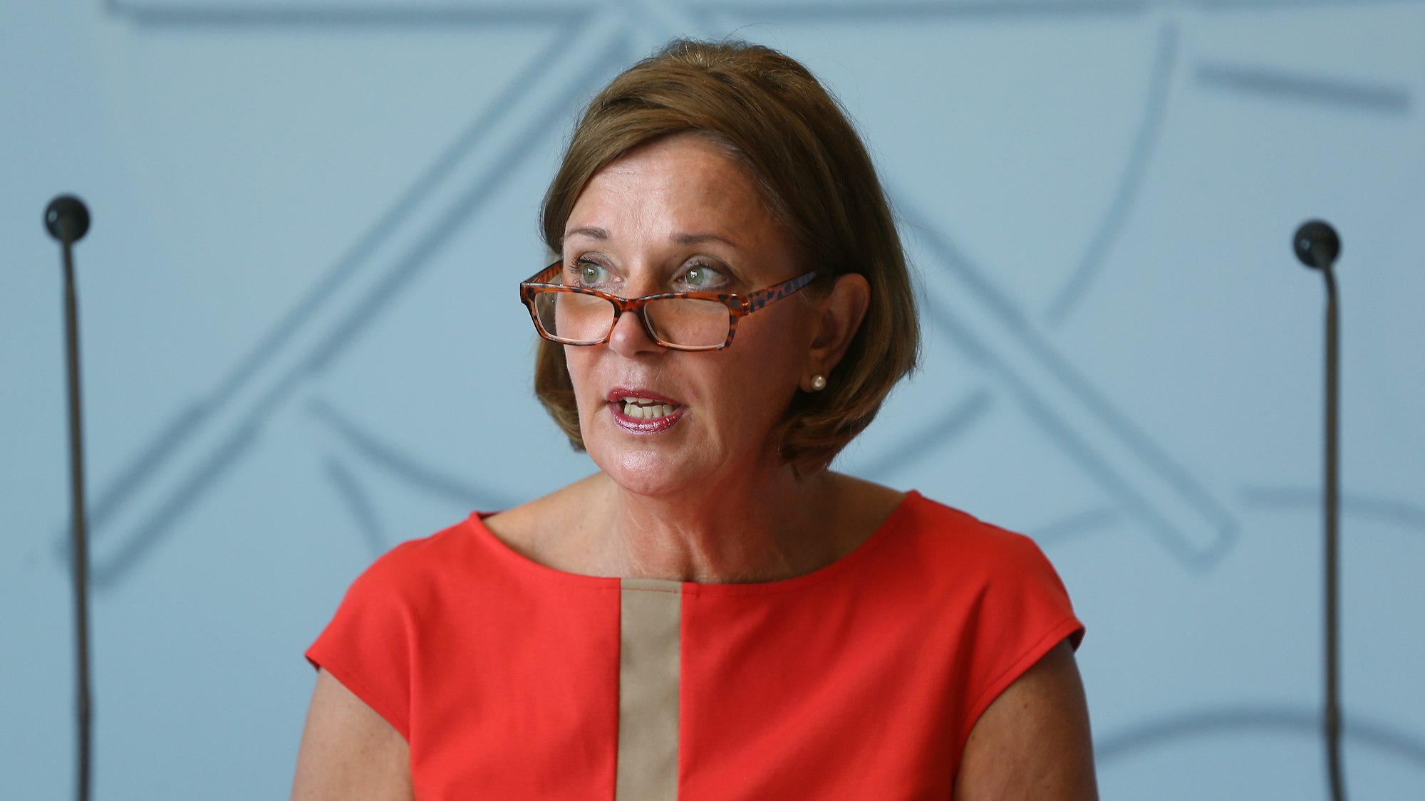 NRW-Schulministerin Yvonne Gebauer gibt eine Pressekonferenz zum Schuljahr.