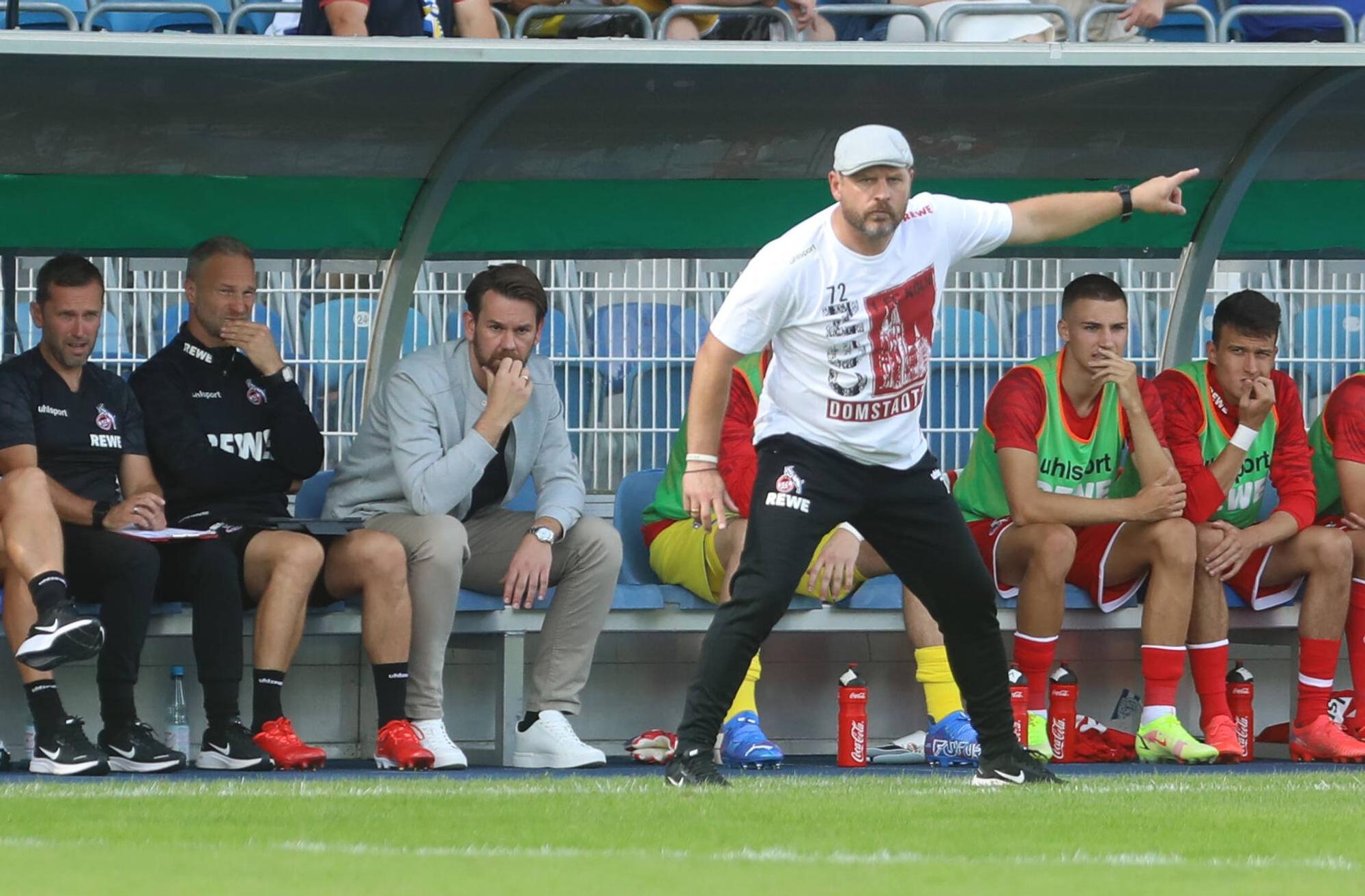 Steffen Baumgart beim DFB-Pokal-Spiel FC Carl Zeiss Jena gegen 1. FC Köln