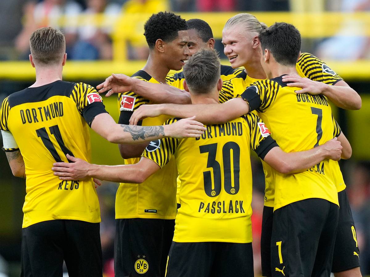 Der BVB schlägt Eintracht Frankfurt mit 5:2.