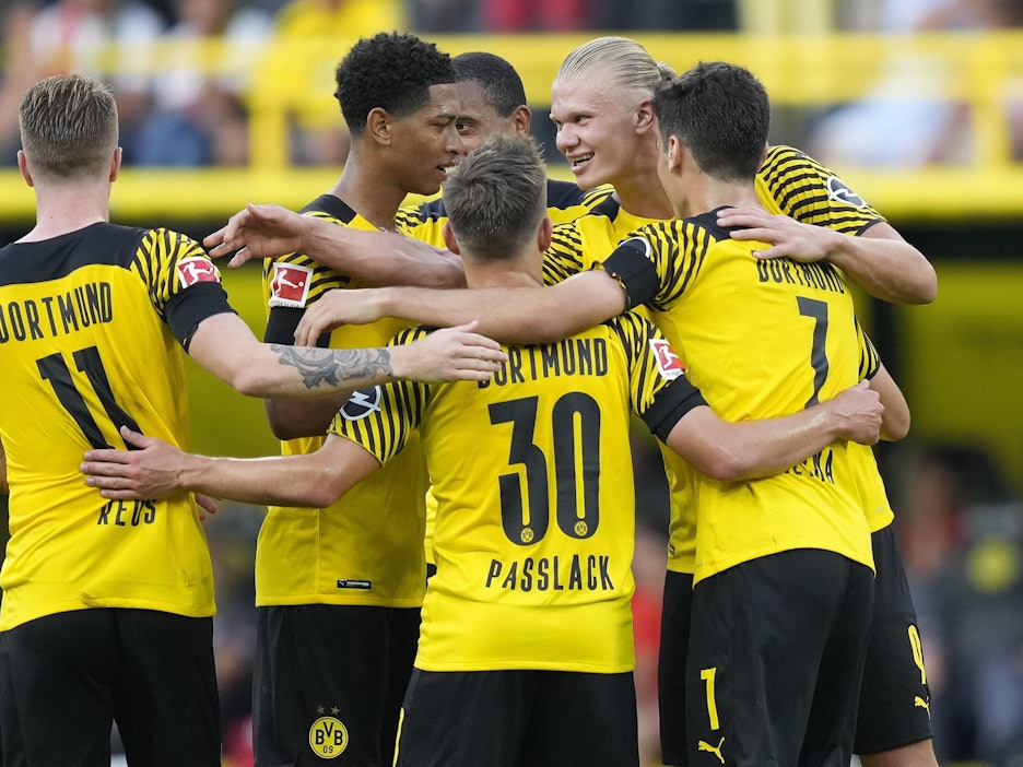 Der BVB schlägt Eintracht Frankfurt mit 5:2.