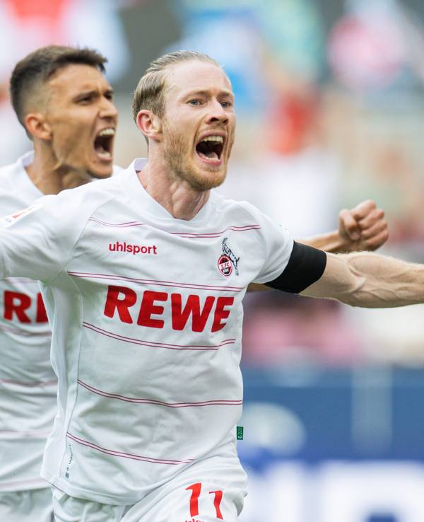 Florian Kainz vom 1. FC Köln feiert seinen ersten Treffer gegen Hertha BSC zur 2:1-Führung.