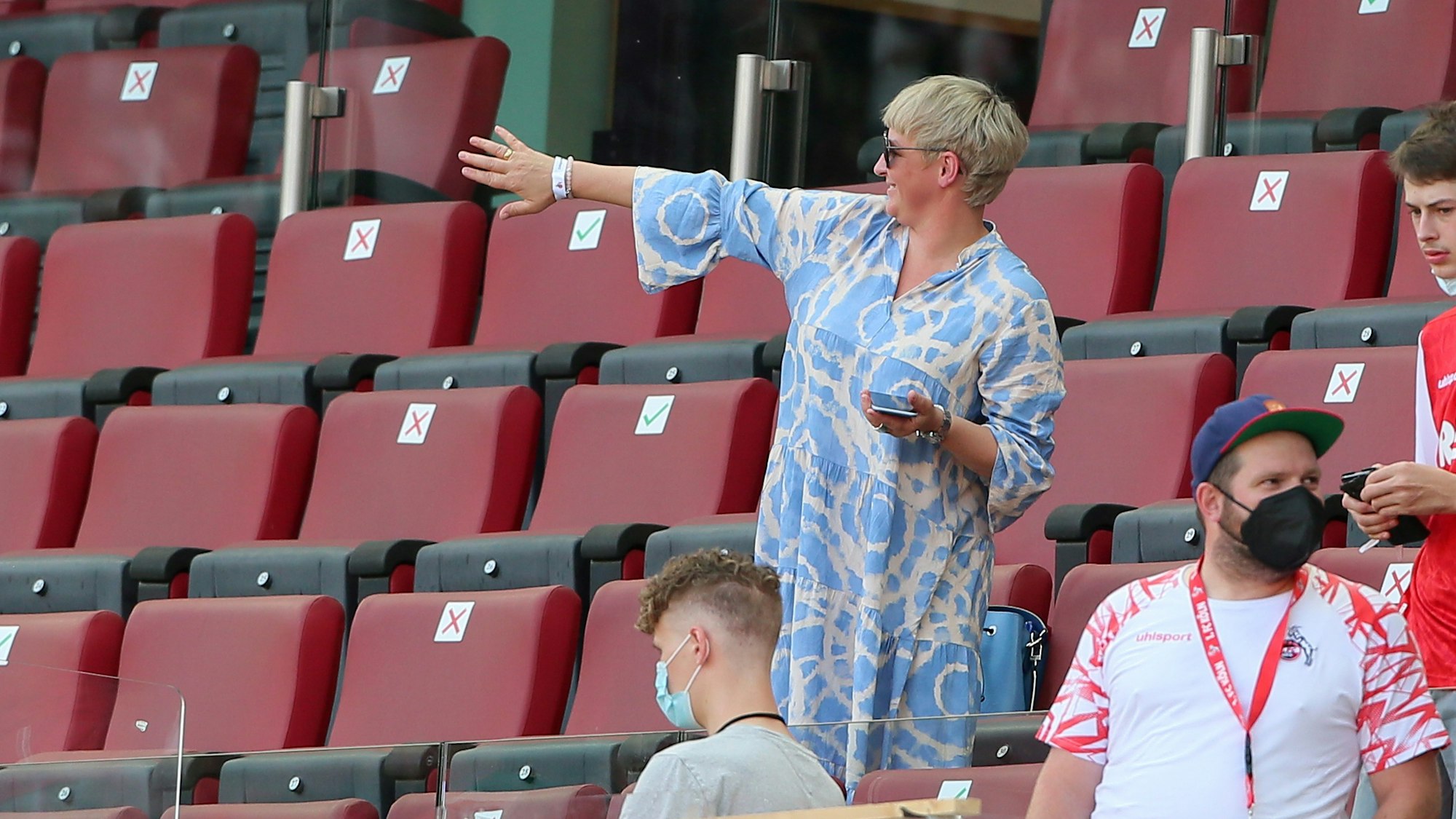 Katja Baumgart beim Bundesliga-Spiel 1. FC Köln gegen Hertha BSC