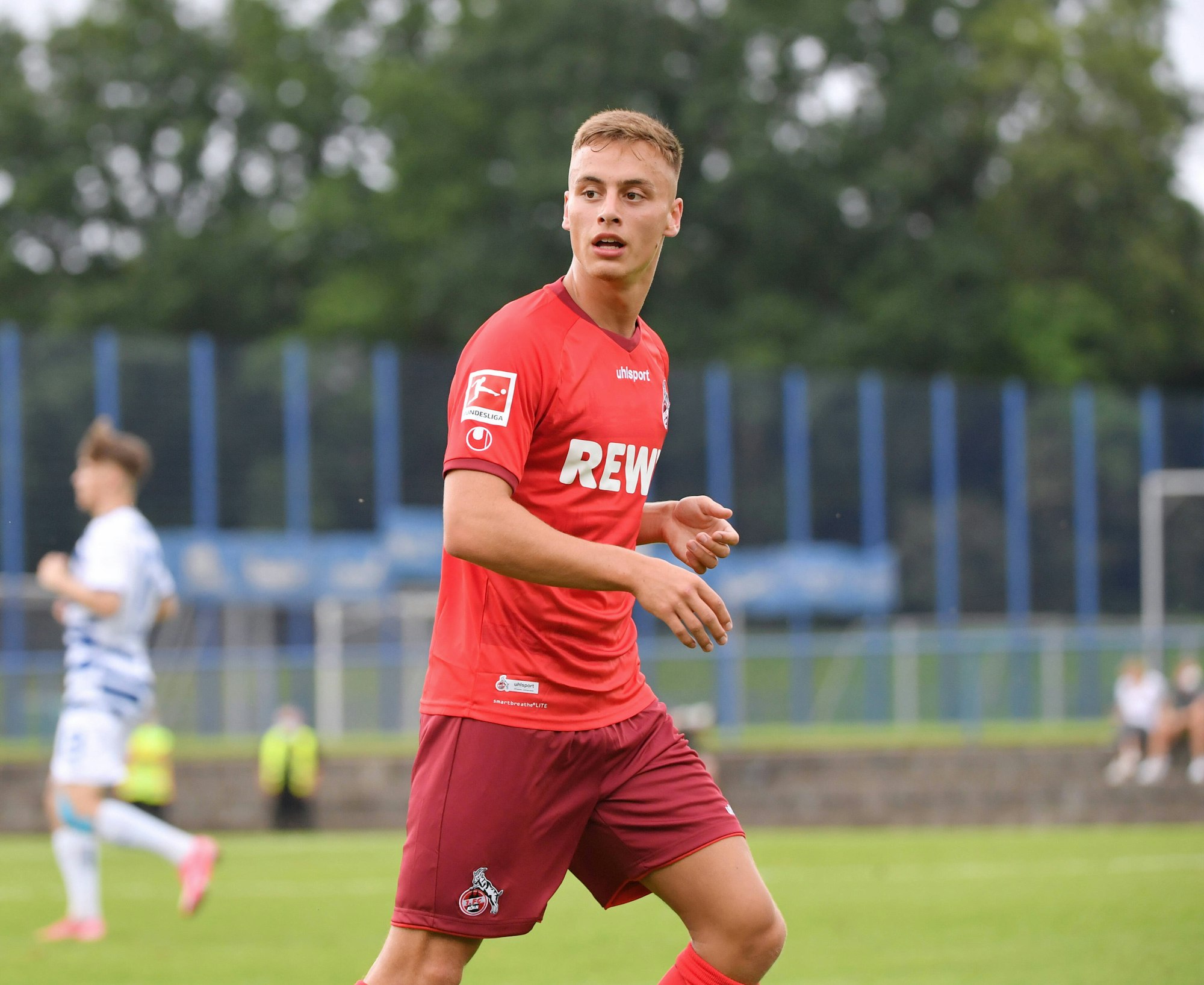 Marvin Obuz (1. FC Köln) auf dem Spielfeld gegen den MSV Duisburg.