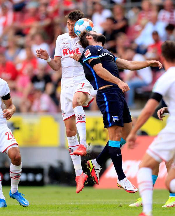 Dejan Ljubicic spielt für den 1. FC Köln gegen Hertha BSC.