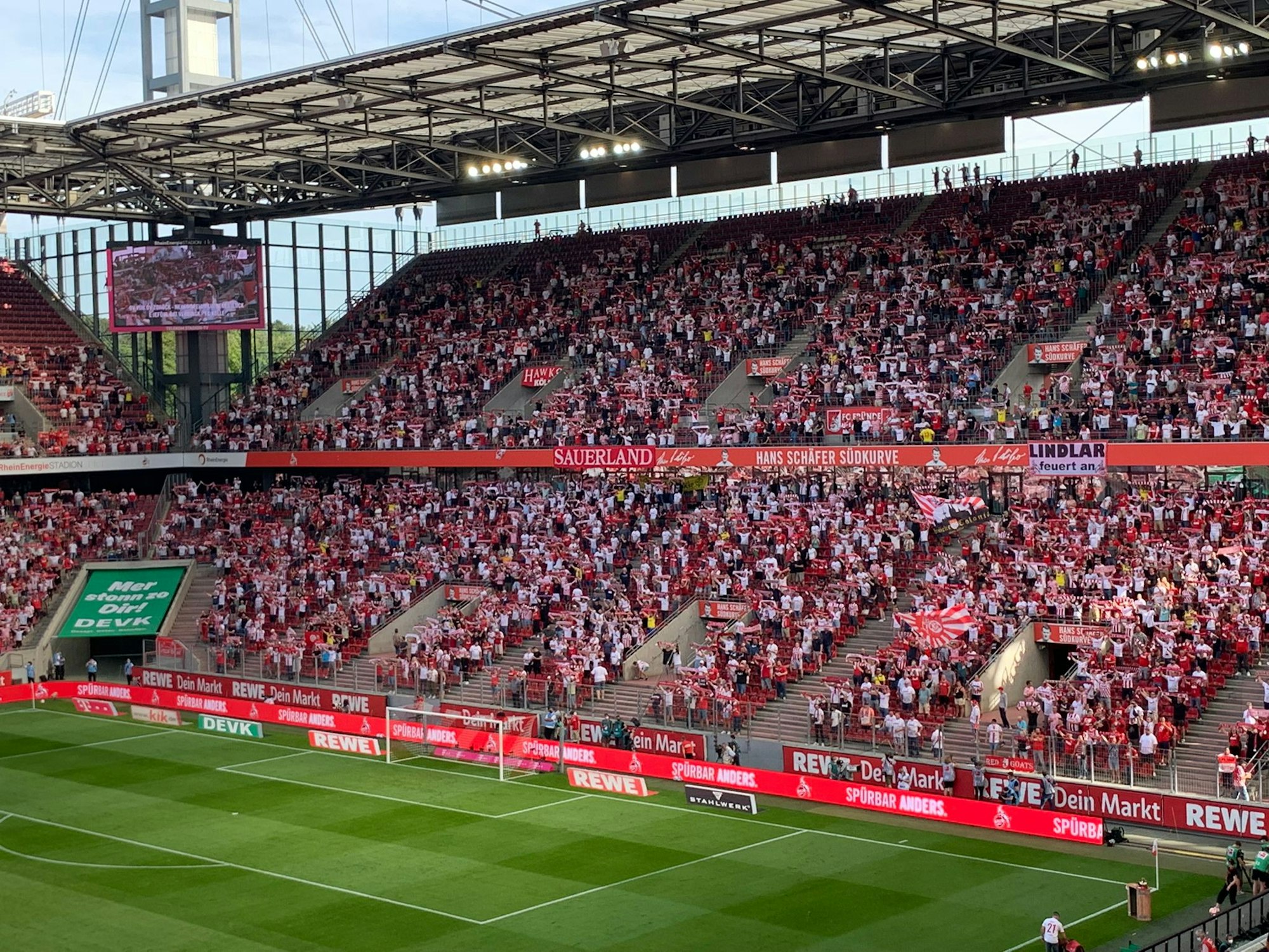 Express-Reporter Basti Ebel war beim ersten FC-Heimspiel im Rhein-Energie-Stadion mit Zuschauern am 15. August 2021. Foto: Bastian Ebel