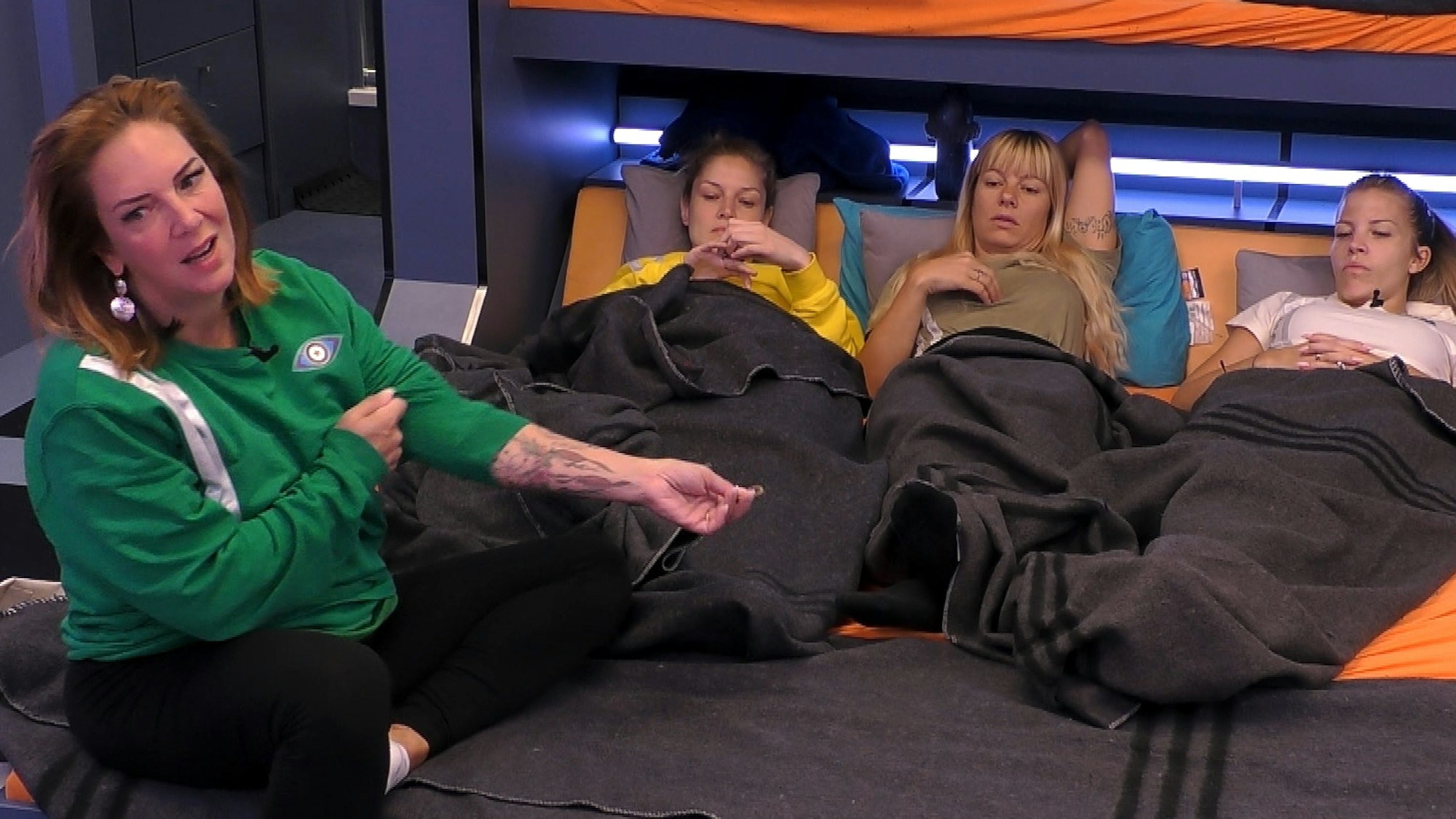 Danni Büchner, Marie Lang, Babs Kijewski und Ina Aogo (von links) geben eine illustre Mädelsrunde bei „Promi Big Brother“ 2021 ab.