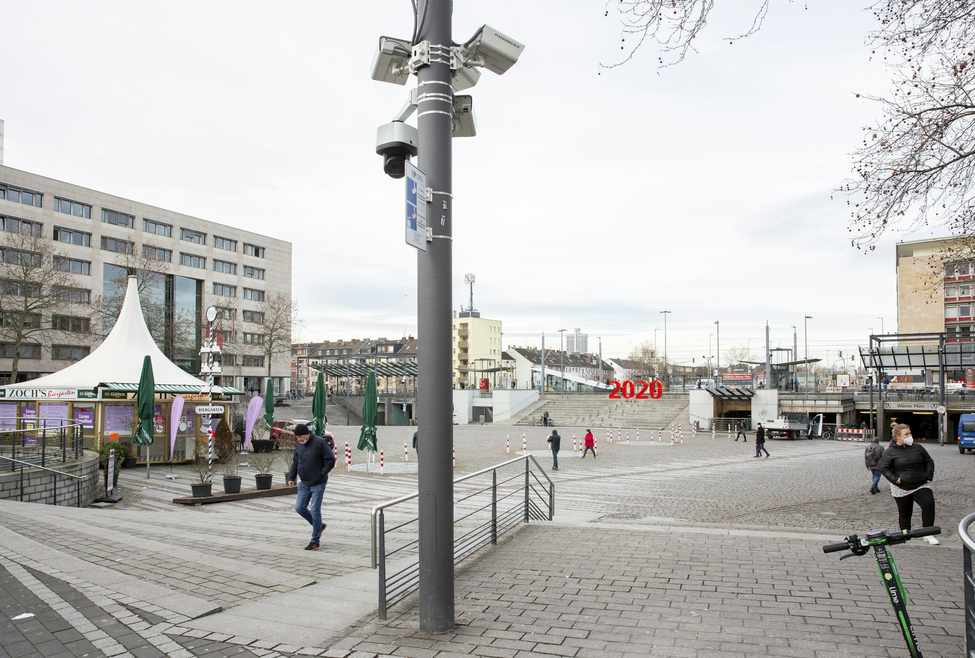 Blick auf den Wiener Platz samt Videoüberwachung