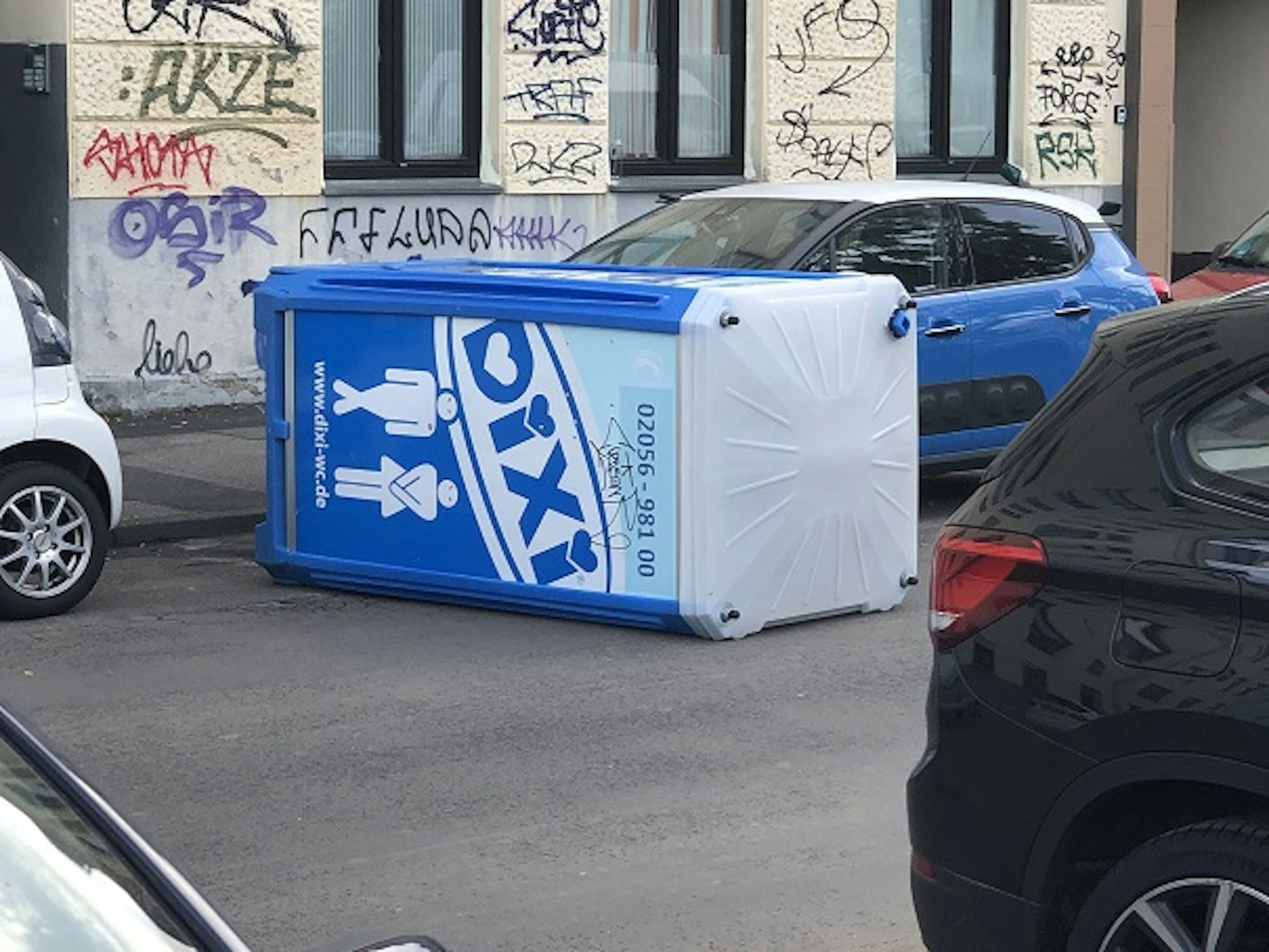 Vandalismus und wilder Müll an der Zülpicher Straße