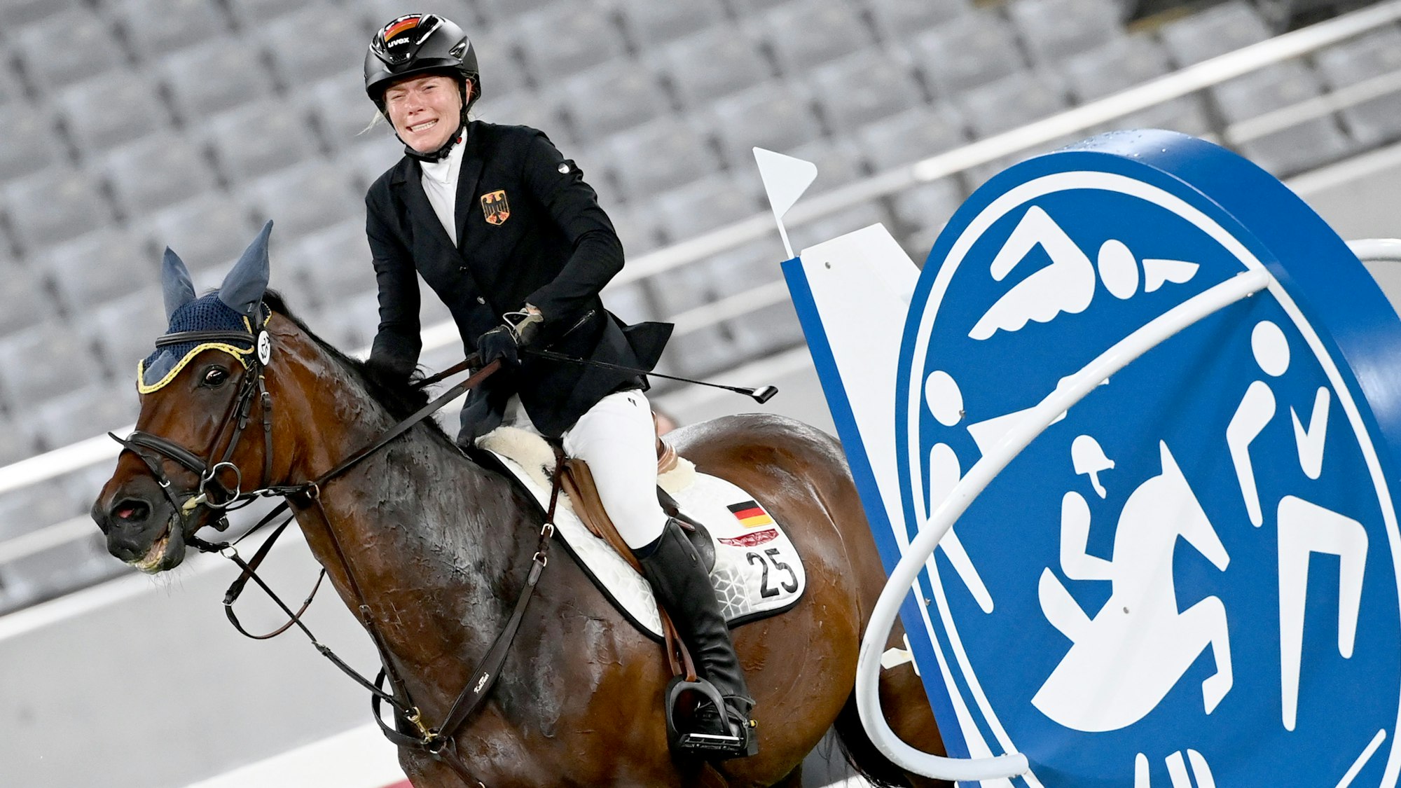 Das Pferd Saint Boy von Annika Schleu aus Deutschland verweigert den Sprung.