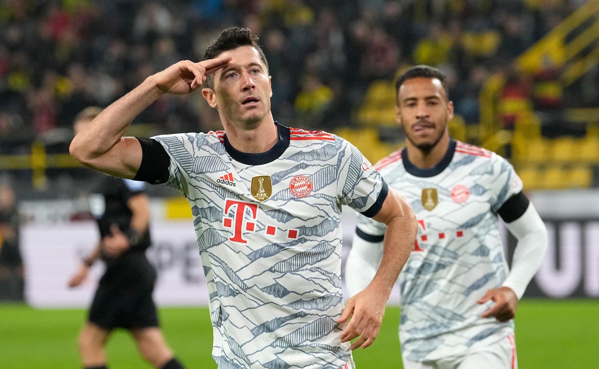 Robert Lewandowski jubelt
