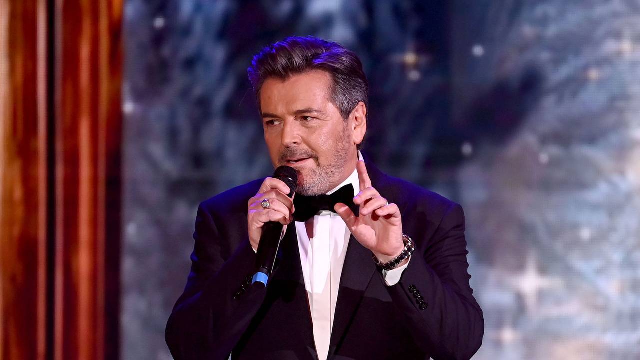 Sänger Thomas Anders steht bei der TV-Spendengala „Ein Herz für Kinder“ auf der Bühne.