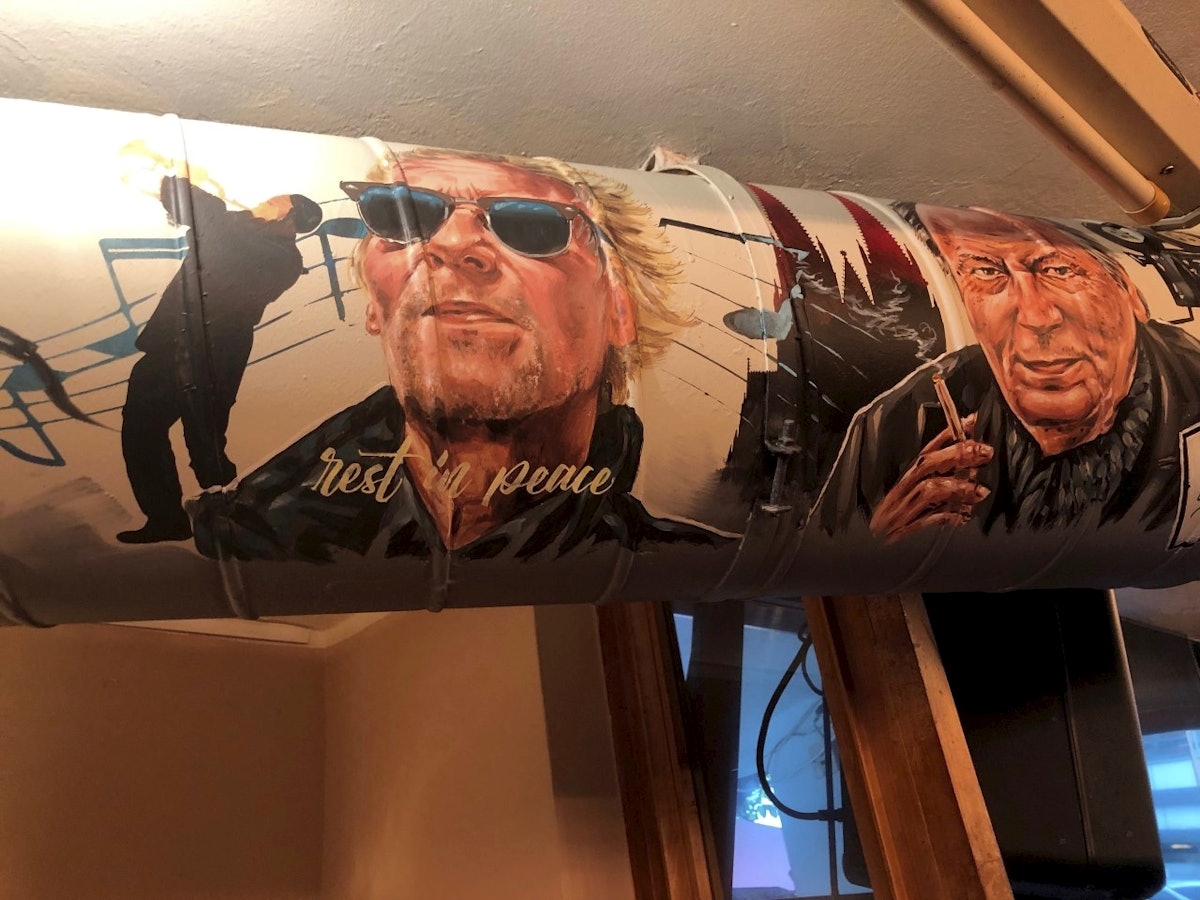 Wandmalerei in der Kölner Veedelskneipe Filos