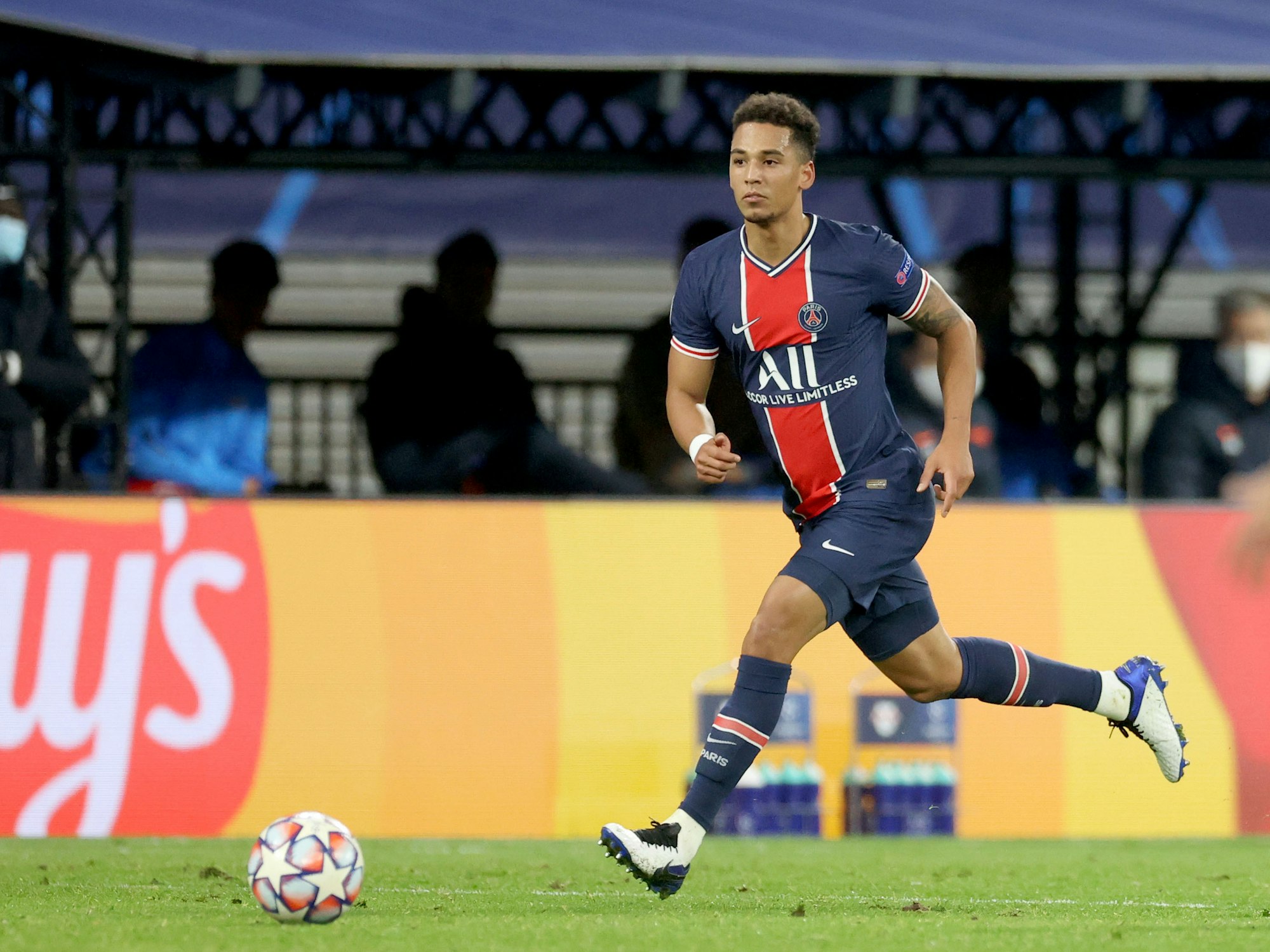 Thilo Kehrer von PSG in Aktion beim Champions-League-Spiel gegen RB Leipzig.