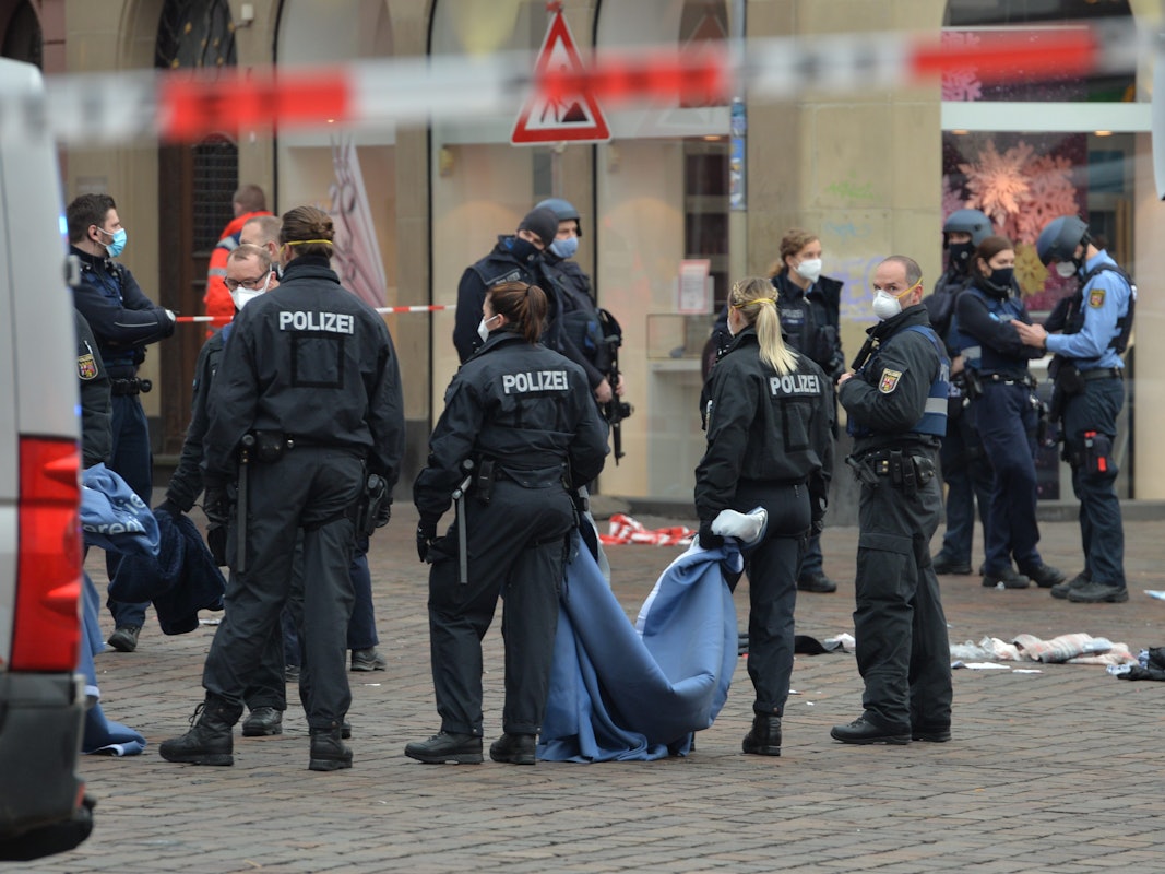 Amokfahrt in Trier (Rheinland-Pfalz): Das Bild stammt vom Einsatz im Dezember 2020. Der angeklagte will nun schweigen.