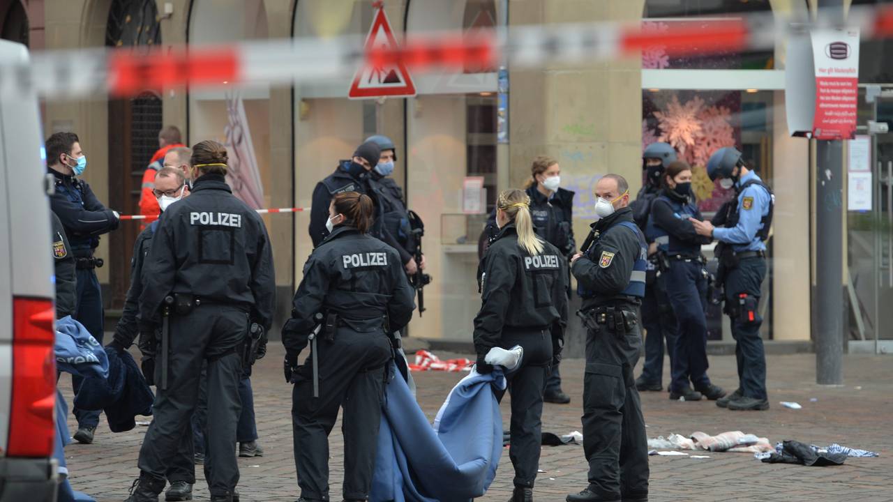 Amokfahrt in Trier (Rheinland-Pfalz): Das Bild stammt vom Einsatz im Dezember 2020. Der angeklagte will nun schweigen.