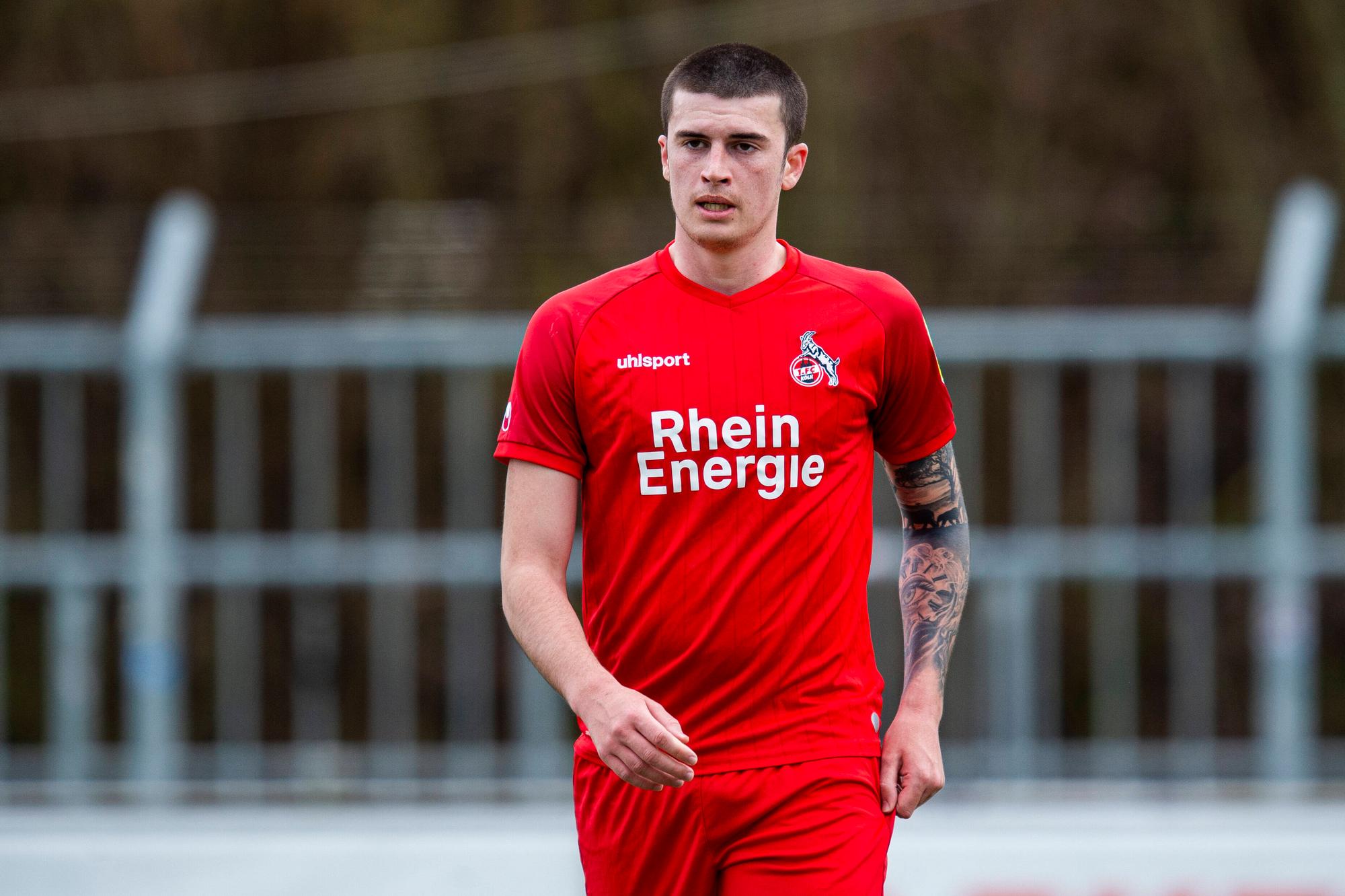 Joao Queiros spielt für die Zweitvertretung des 1. FC Köln gegen den SV Rödinghausen.