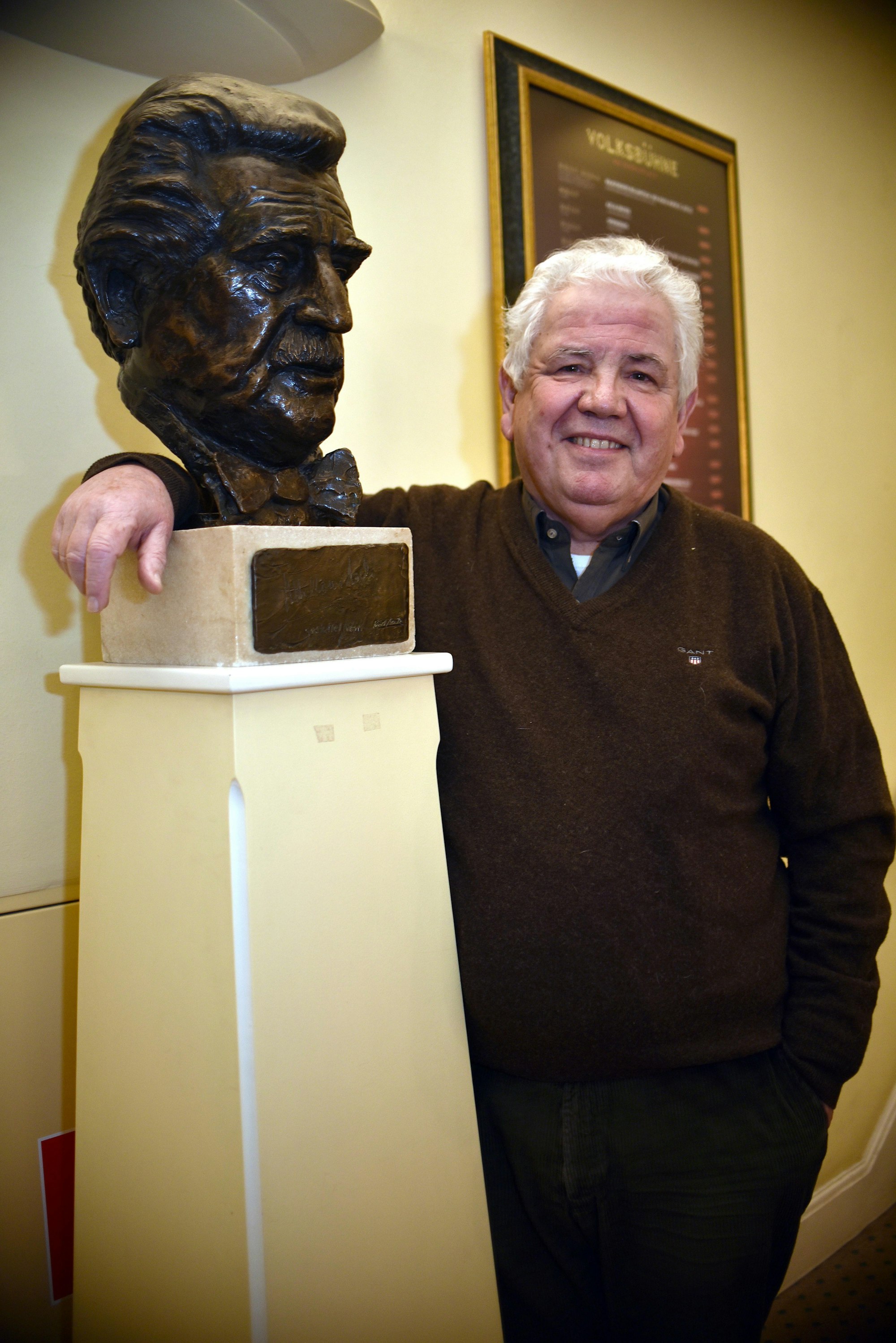 Köln. Peter Willowitsch gibt den Theaterbetrieb auf. Pressekonferenz in der Volksbühne am Rudolfplatz, dem ehemaligen Millowitsch-Theater