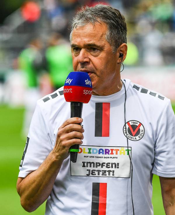 Andreas Rettig beim DFB-Pokal-Spiel Viktoria Köln gegen TSG Hoffenheim