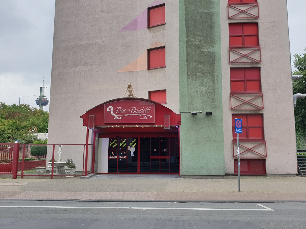 „Das Bordell Eros Center Köln“ in der Hornstraße kämpft mit den neuen Corona-Regeln.