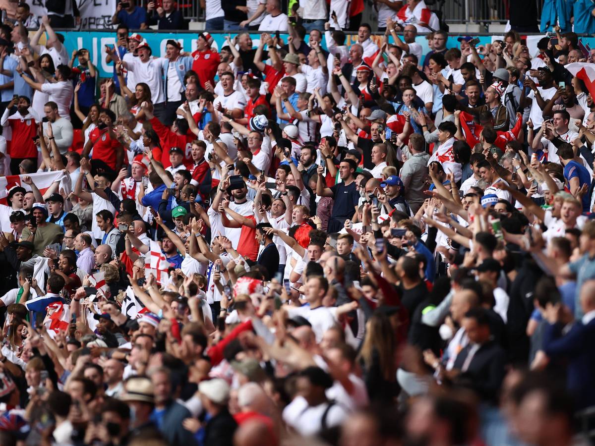Zuschauer beim EM-Finale England gegen Italien