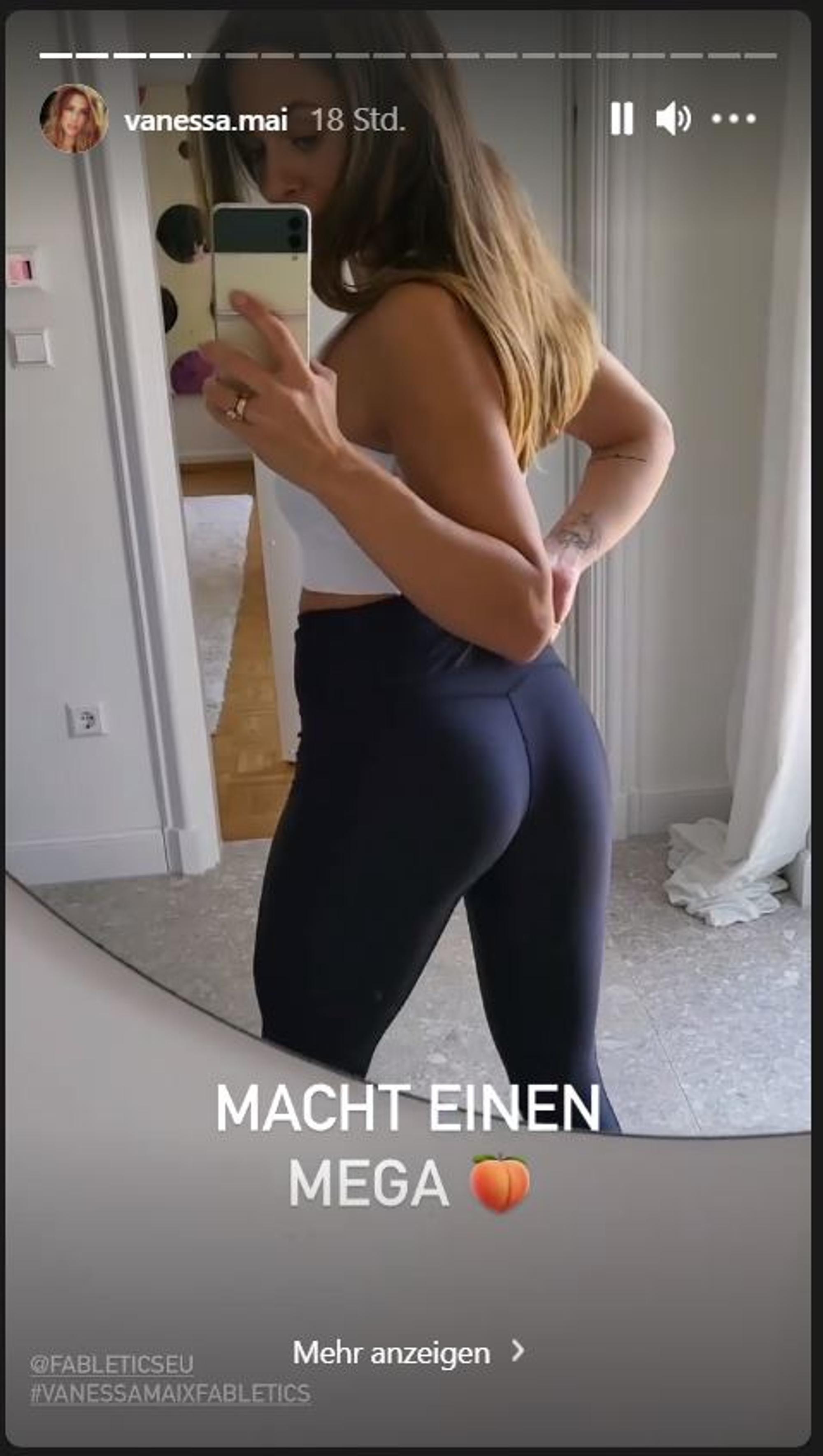 Vanessa Mai präsentiert ihren Po am 20. August 2021 in ihrer Instagram-Story. Mit einer kleinen Modeschau wirbt sie für ihre Kollektion der Sportbekleidungs-Marke Fabletics.