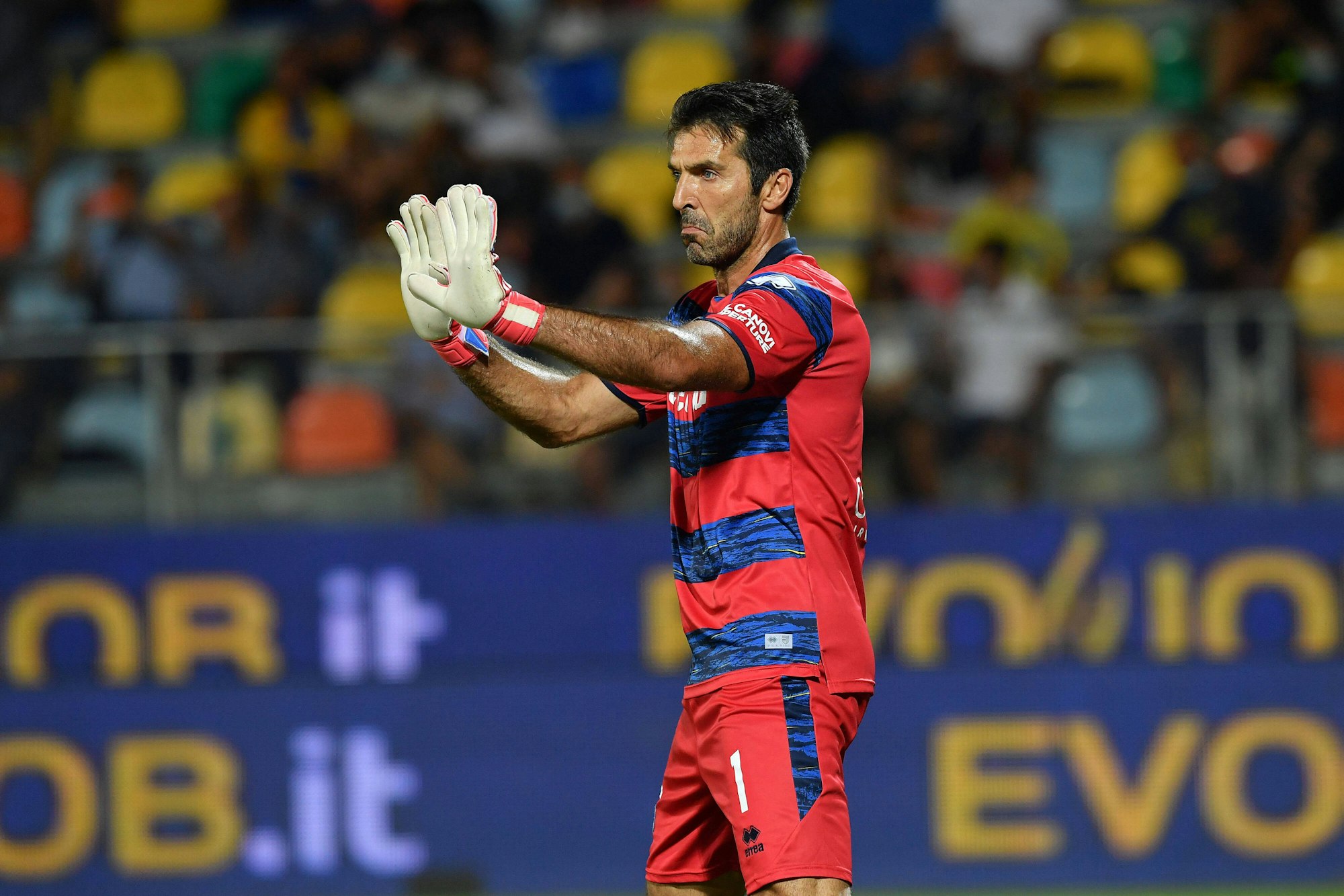 Gianluigi Buffon bei seinem Comeback für Parma Calcio.