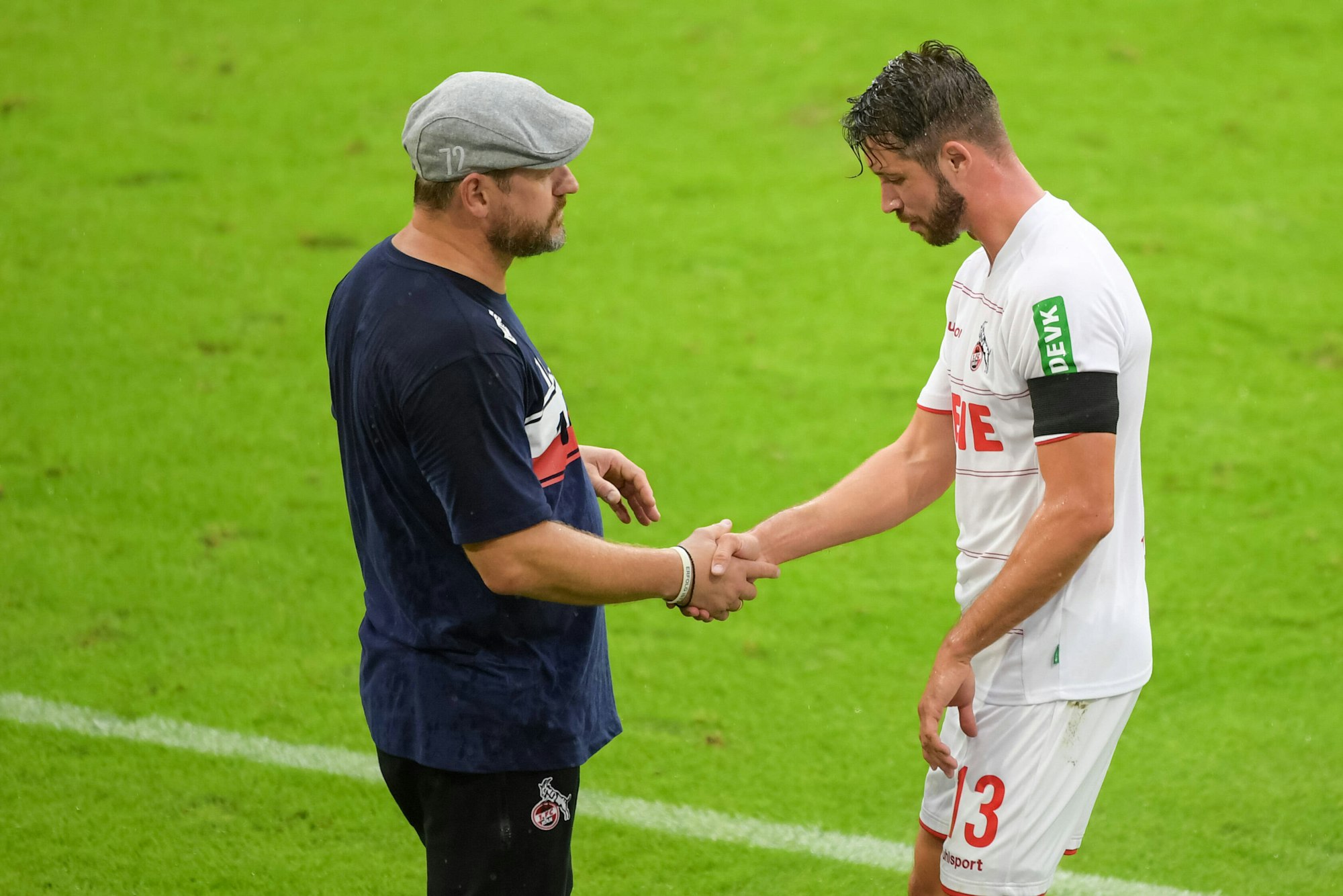 Steffen Baumgart wechselt Mark Uth gegen den FC Bayern aus.