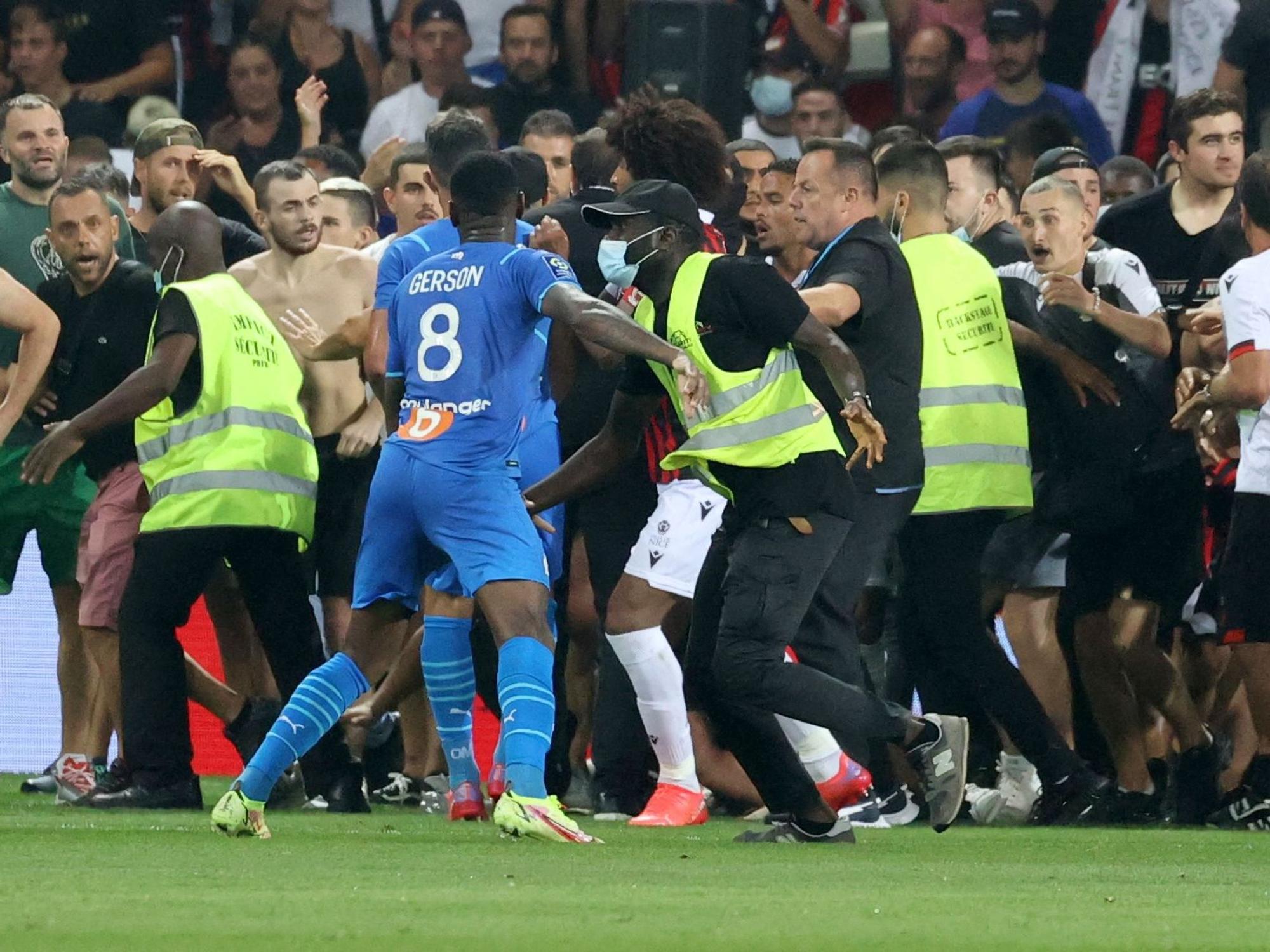 Randale beim Spiel zwischen Nizza und Marseille.