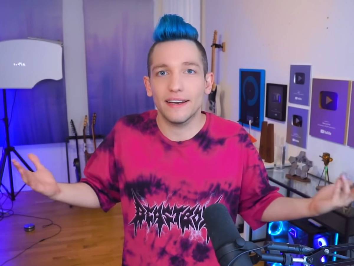 Youtuber Rezo hat die CDU in einem neuen Video (21. August 2021) erneut vorgeführt. Dafür erntet er viel Zuspruch. Seine Kritiker werfen ihm hingegen seine Frisur und seinen Sprachgebrauch vor.