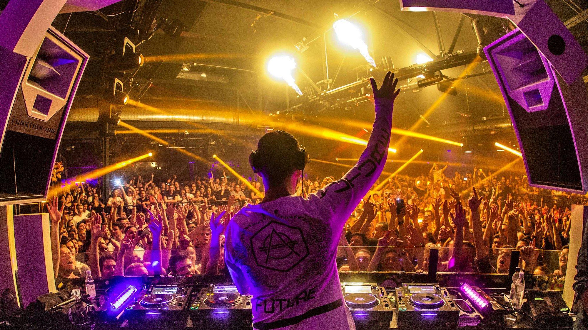 Das Team des Deutzer Clubs Bootshaus freut sich über den riesigen Erfolg.