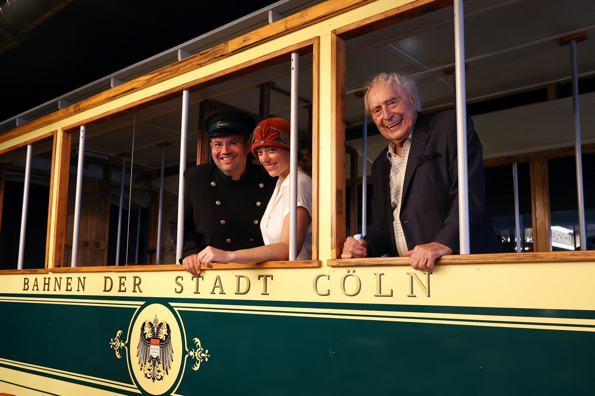 Björn Heuser, Anne K. Müller und Ludwig Sebus im TimeRide-Wagen.