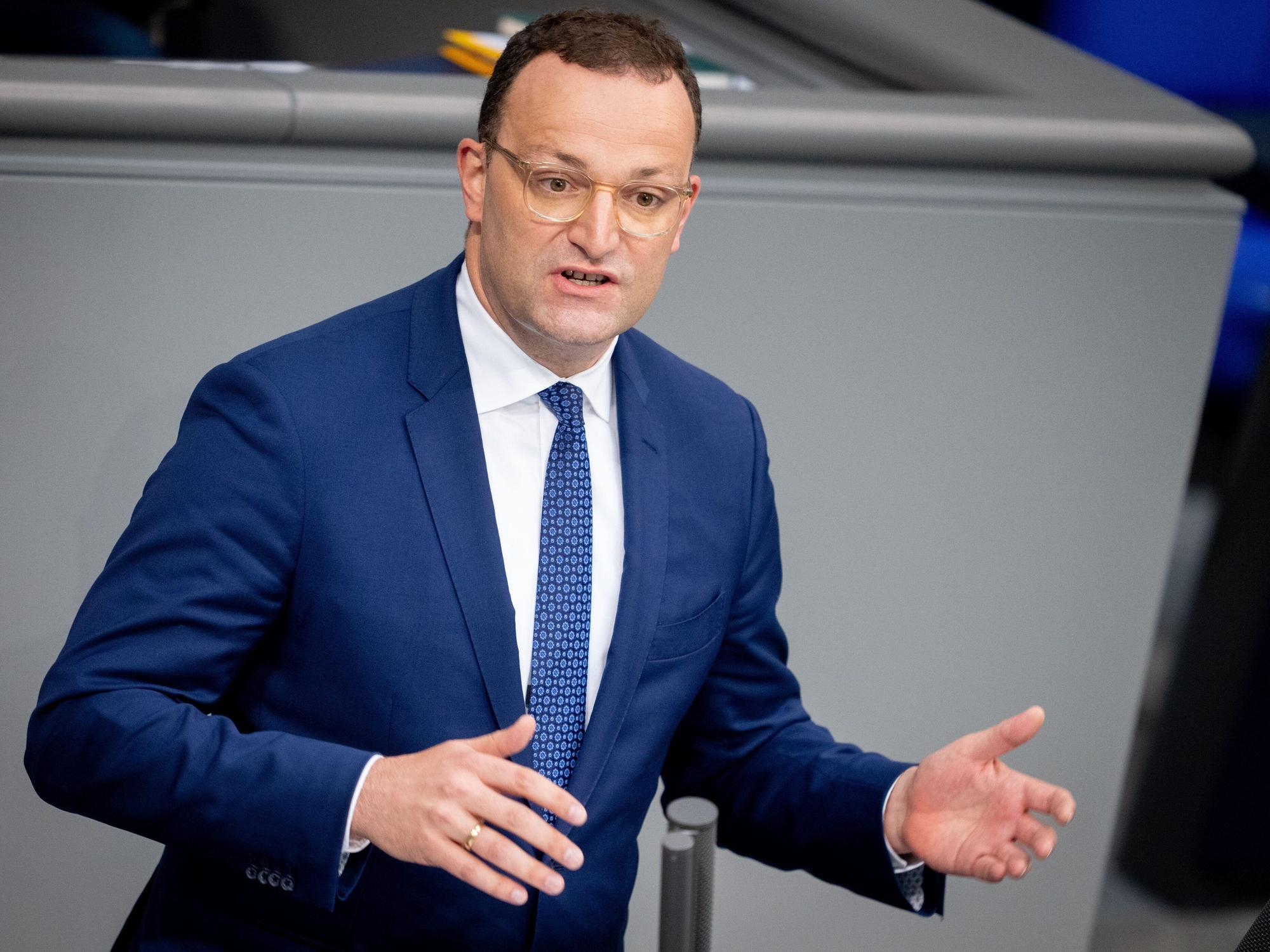 Jens Spahn (hier am 25.8.2021 im Bundestag) hat die Pläne des Gesundheitsministeriums vorgestellt.