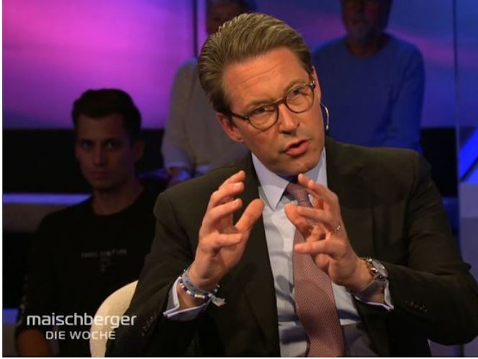 Musste sich bei „maischberger. die woche“ am 25.8.21 viel Kritik gefallen lassen: Verkehrsminister Andreas Scheuer (CSU). Foto: ARD