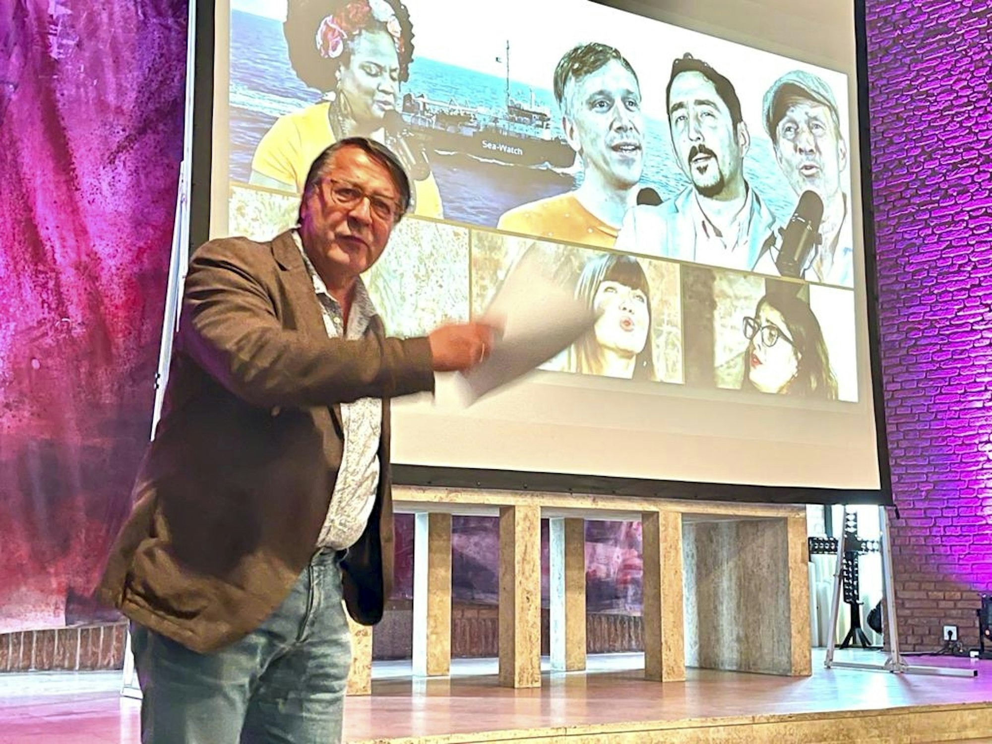 Hans Mörtter in der Kölner Lutherkirche.