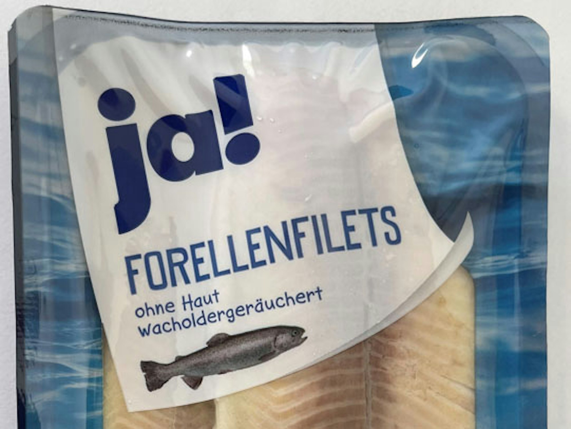 Forellenfilets Vorderseite / Weiterer Text über ots und www.presseportal.de/nr/158262 / Die Verwendung dieses Bildes ist für redaktionelle Zwecke unter Beachtung ggf. genannter Nutzungsbedingungen honorarfrei. Veröffentlichung bitte mit Bildrechte-Hinweis Krone GmbH