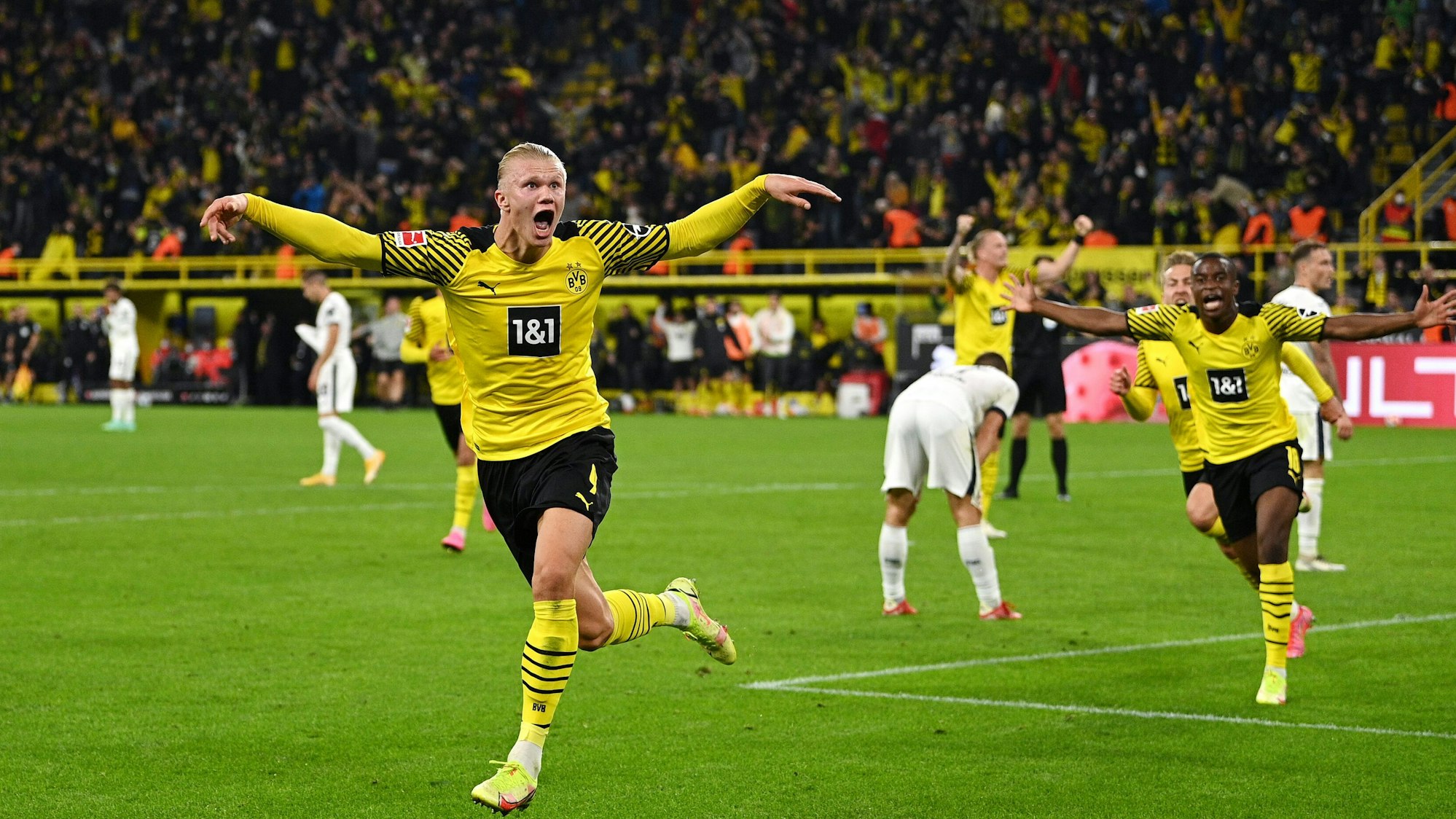 Erling Haaland feiert seinen 3:2-Siegtreffer gegen die TSG Hoffenheim