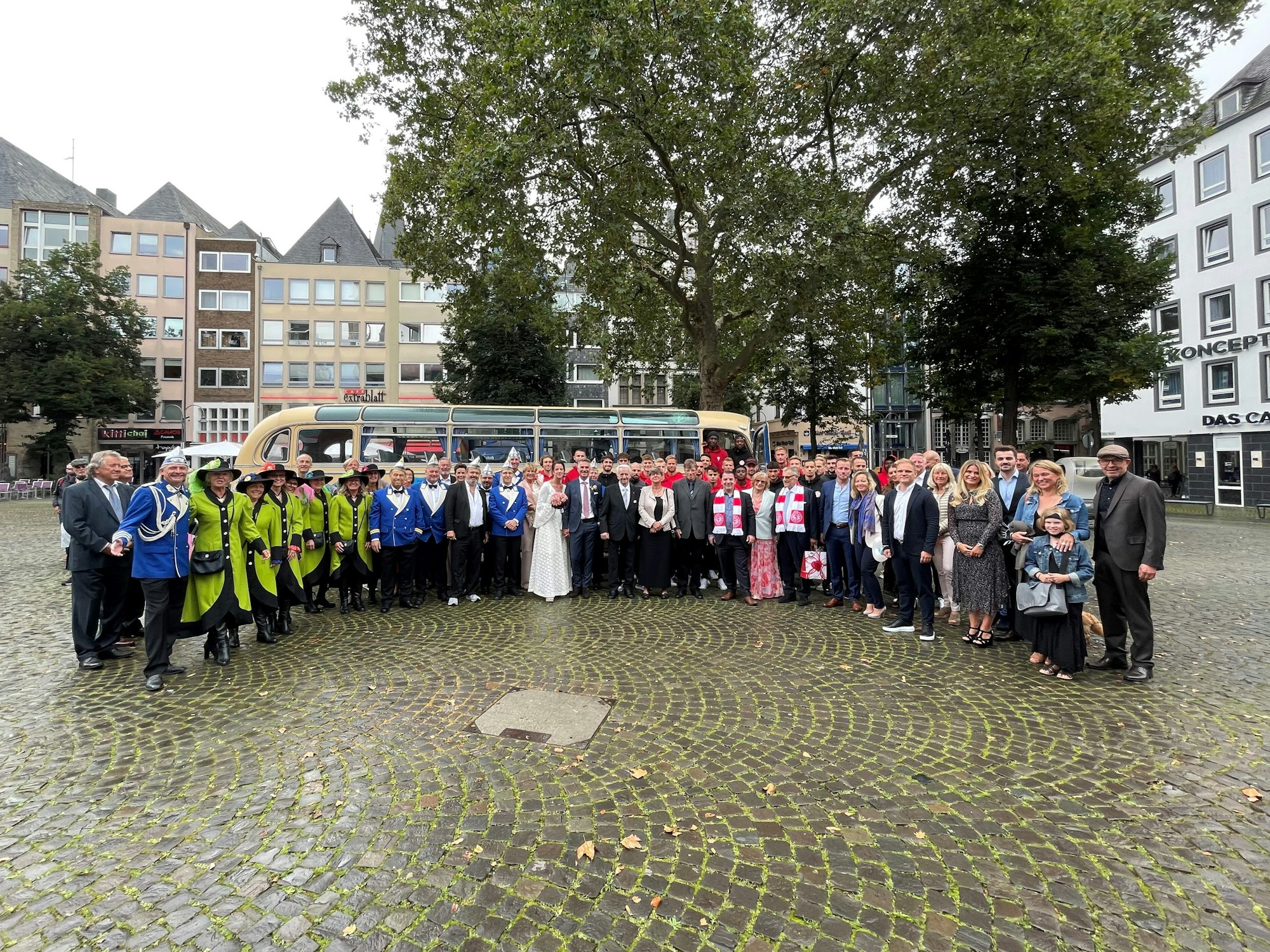 Hochzeitsgesellschaft Hanns-Jörg-Westendorf in Köln am 27. August 2021